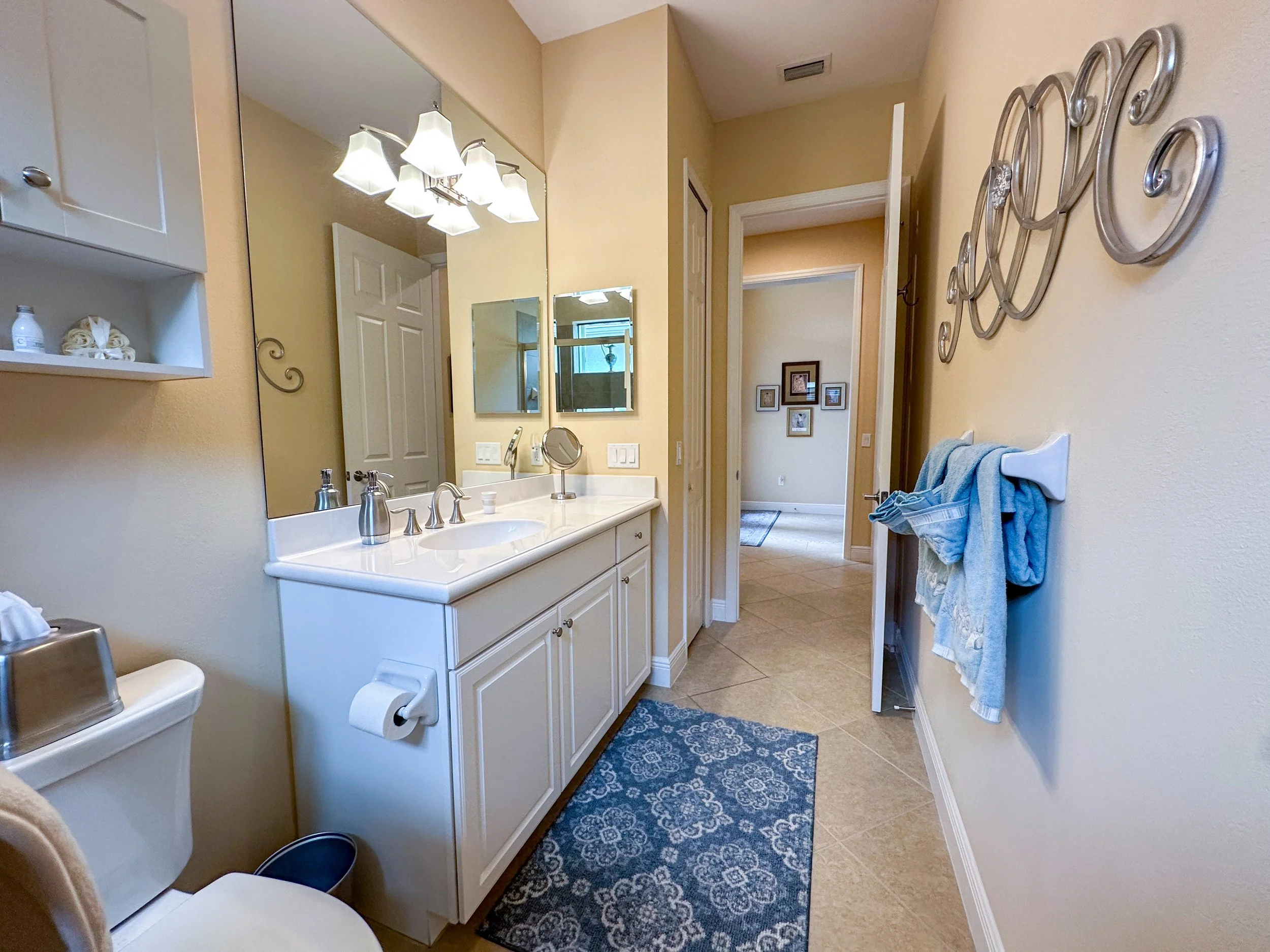 20250802 14721 Interior-9.jpg