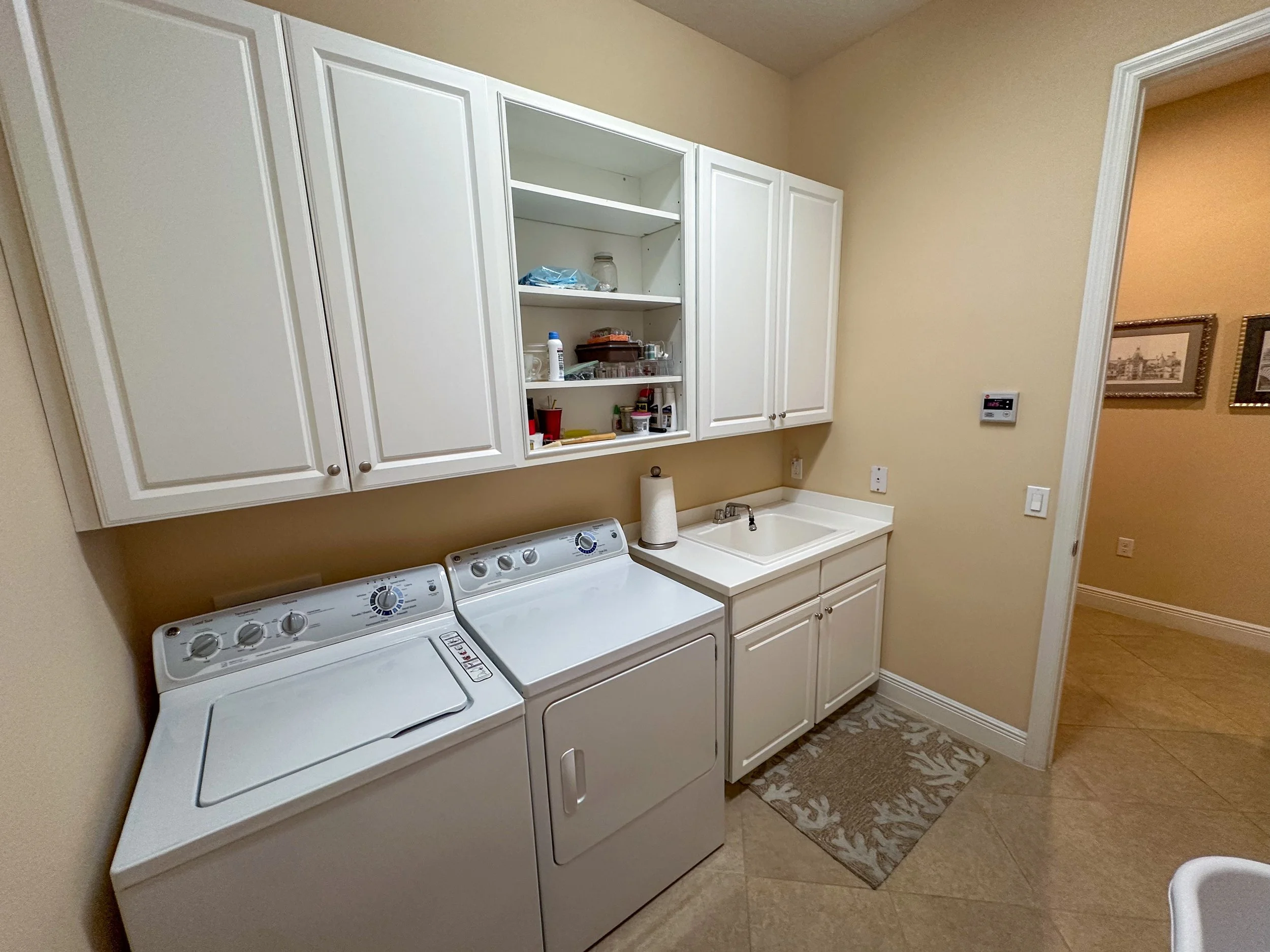 20250802 14721 Interior-11.jpg