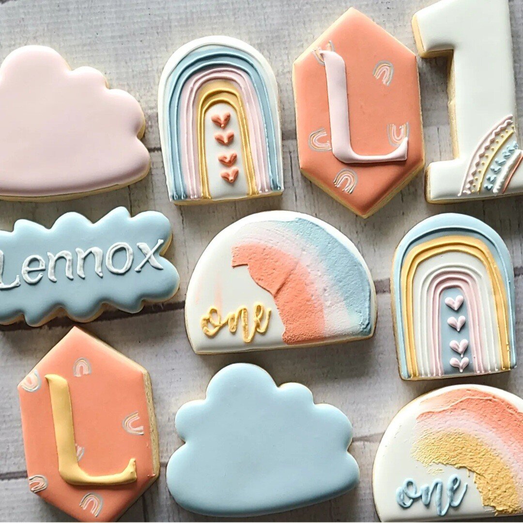 Happy 1st Birthday Lennox! 🌈
&bull;
&bull;
&bull;
&bull;
#theblissfulbitellc #Cookies #sweettreats #buzzfeedfood #sugarcookies #ordernow #gilbertsmallbusiness #az #gilbertscookiegirl #shopsmall #cookiesofinstagram #gilbert #instagramcookies #Arizona