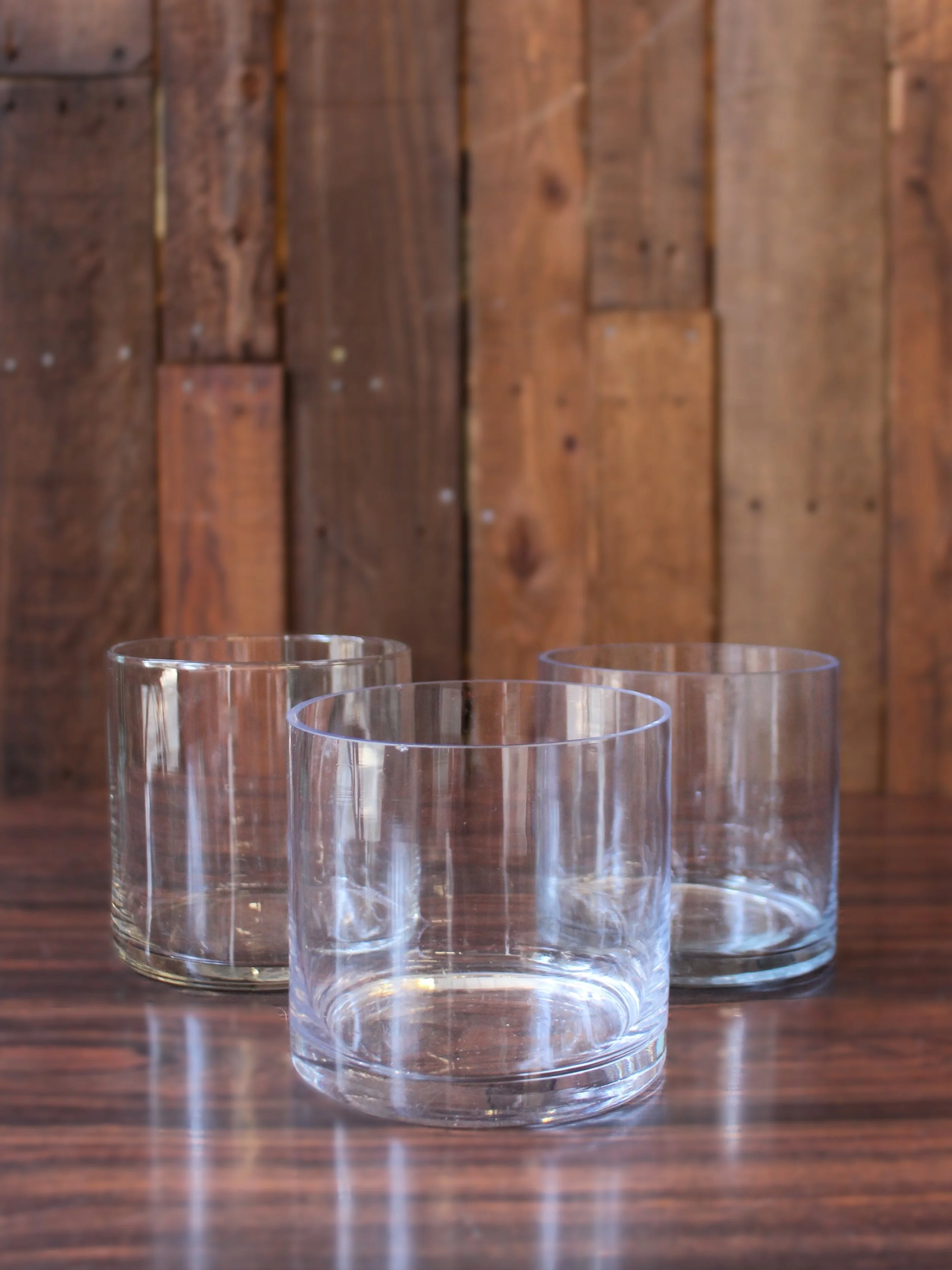 Short Glass Cylinder Vase ~5" tall, 18 count