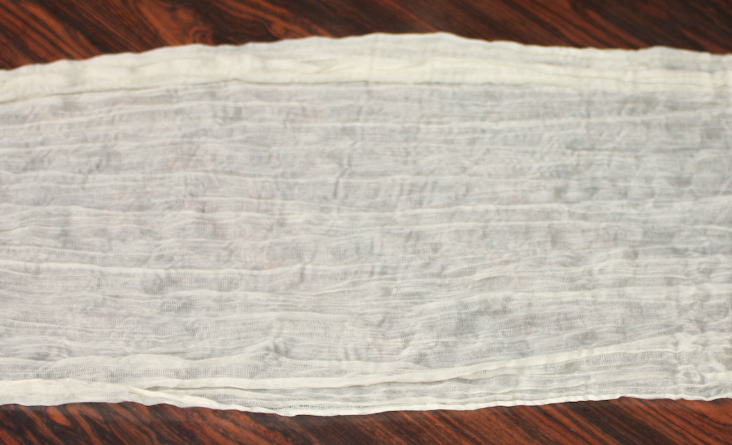 Ivory Tabler Runner, 15 count