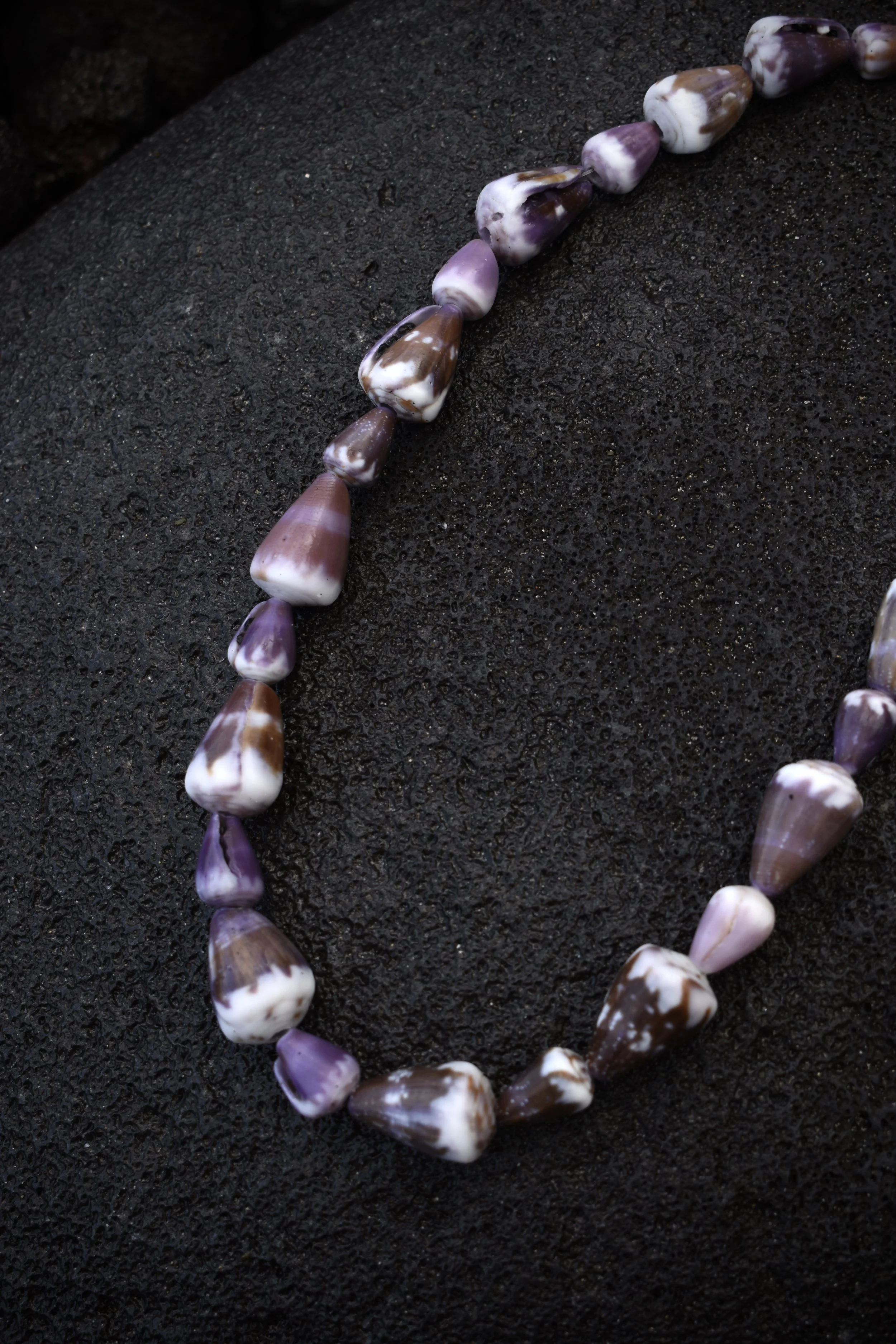 Medium and small I’ole cone shell necklace
