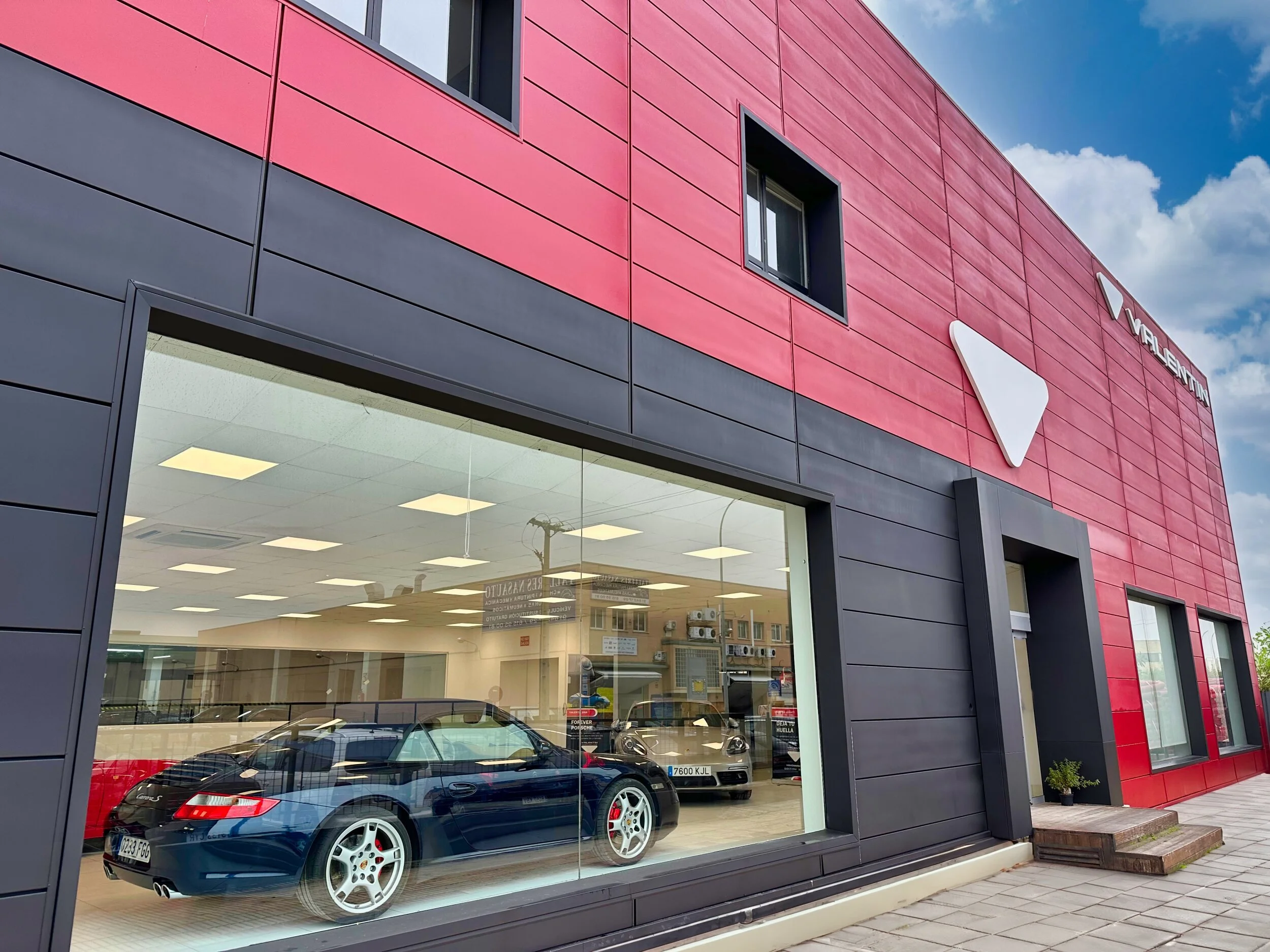 Taller especialista Porsche Barcelona y Madrid Valentín Motors