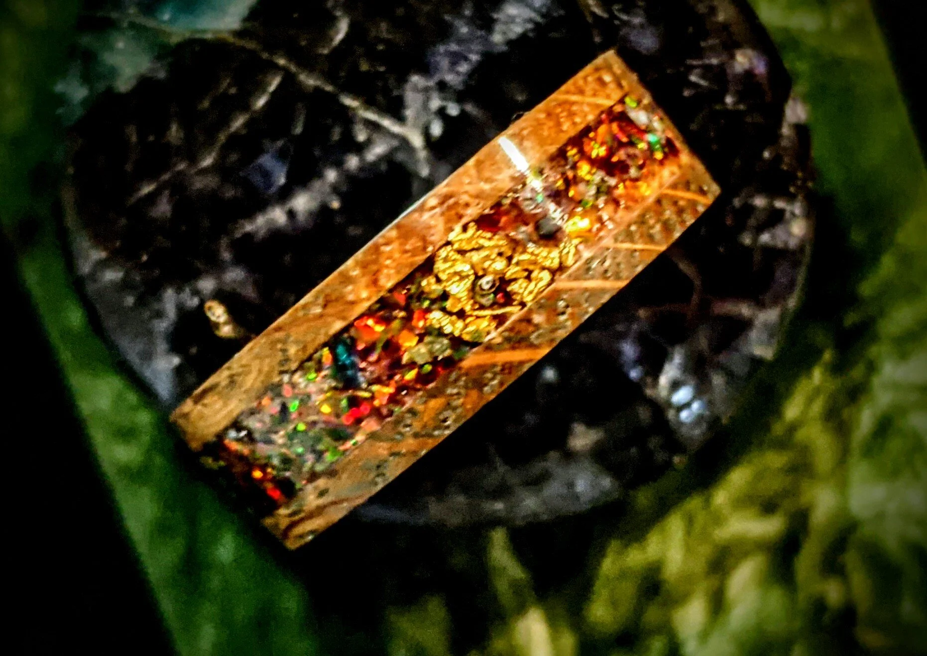 Surface detailing of the "Top Shelf" Ring