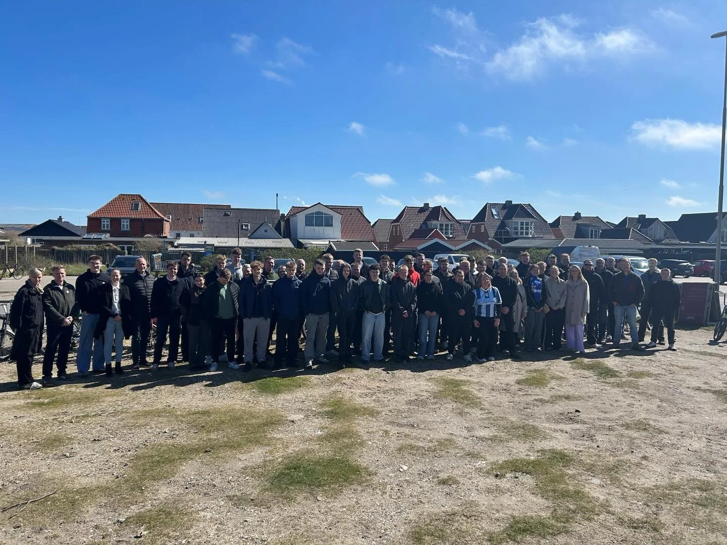 50 l&aelig;rlinge fra forskellige virksomheder var i torsdags samlet i Thybor&oslash;n til Maxitours

Iv&aelig;rks&aelig;tterhuset er med i styregruppen bag l&aelig;rlinge- og elevnetv&aelig;rket i Lemvig Kommune. Vi vil rigtig gerne v&aelig;re et sa