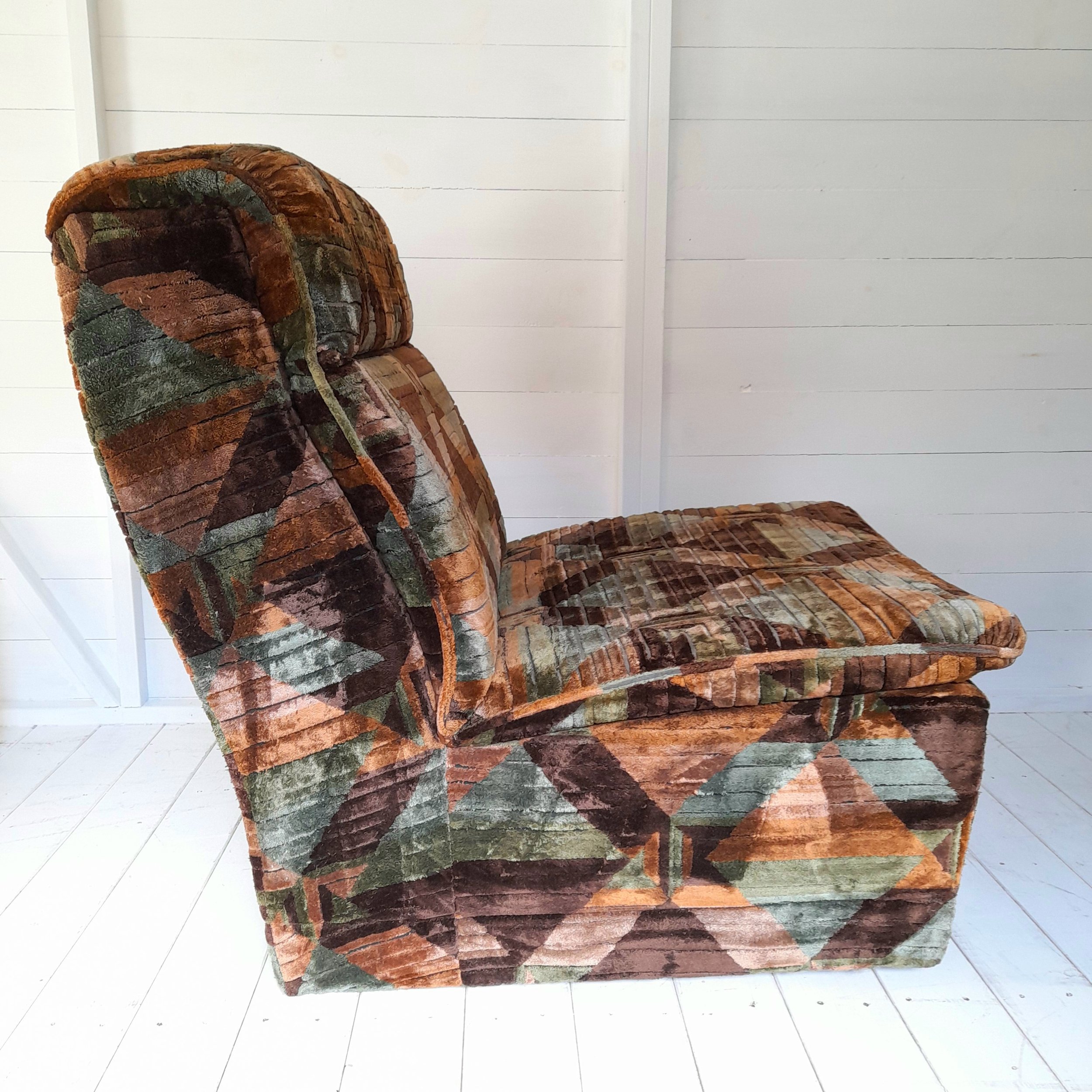 House of Modern Vintage, Mid Century furniture and Accessories,