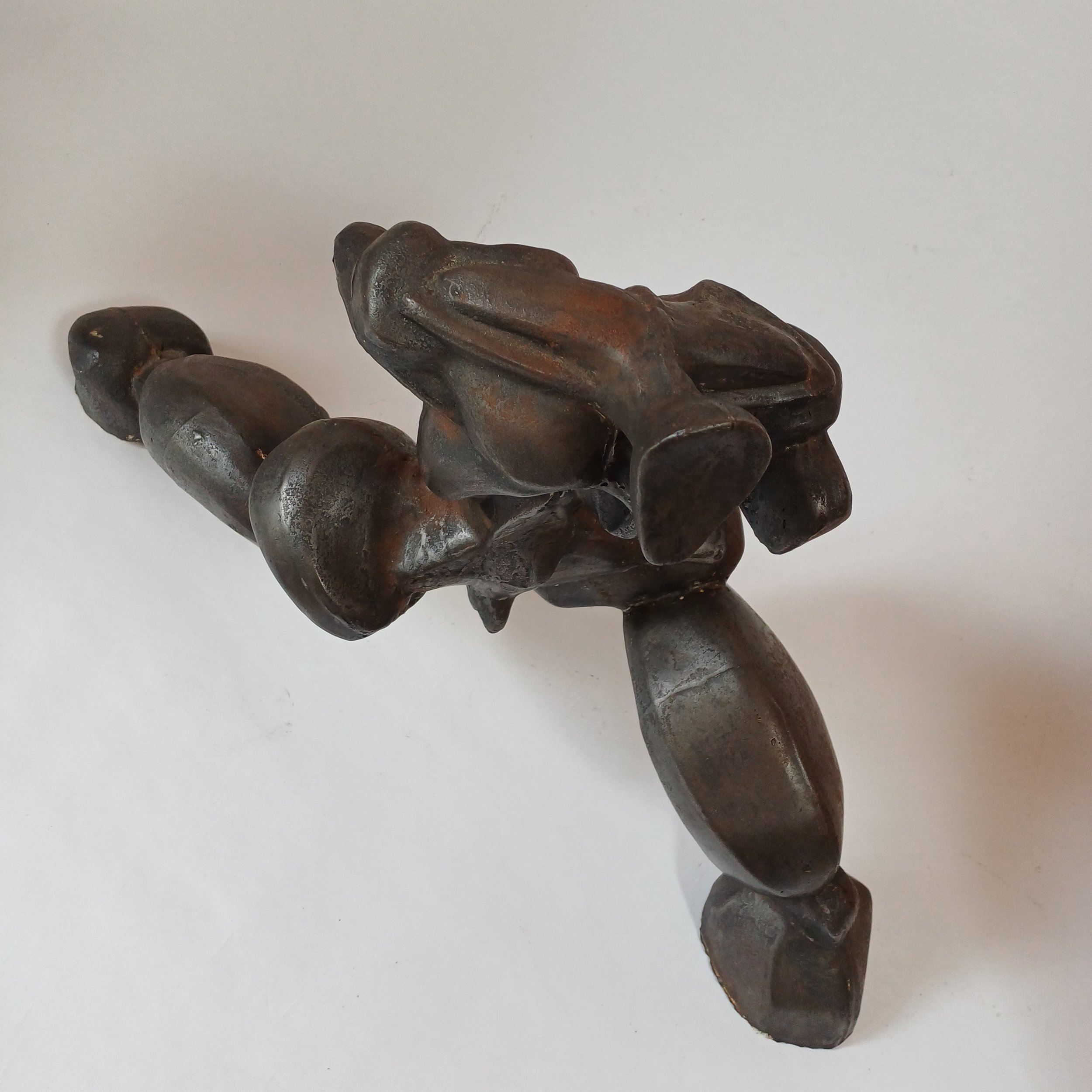 Man sculptue 2.jpg