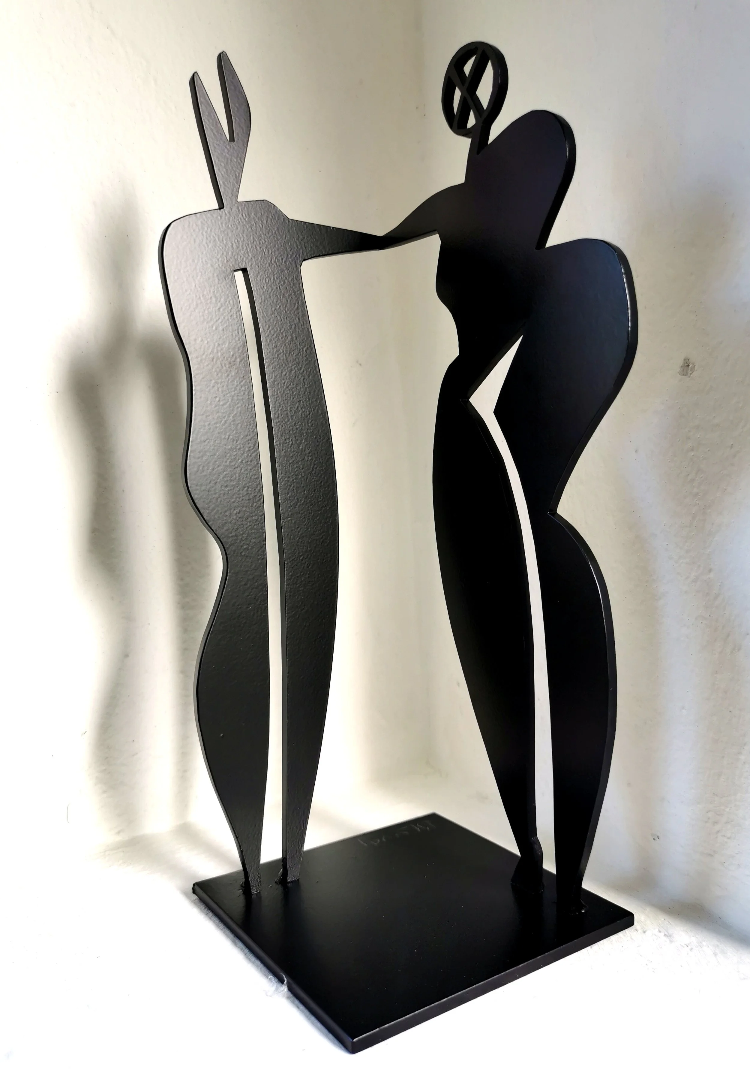 Figure 6
Laser-cut Steel plate. 
Powder coated. 
Height: 30cm