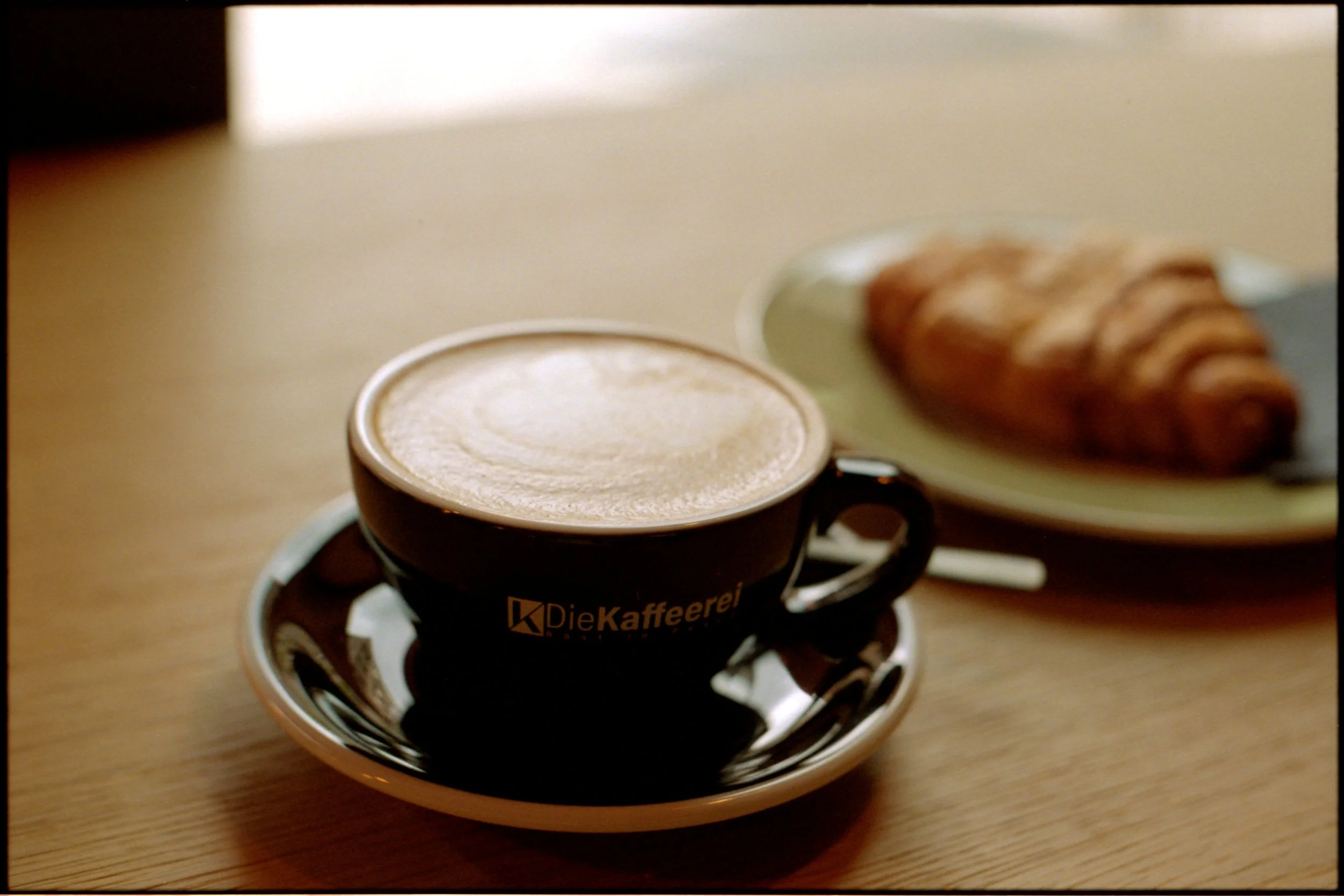 2026-06-14_Kaffeerei_F5 Portra 800_36.jpg