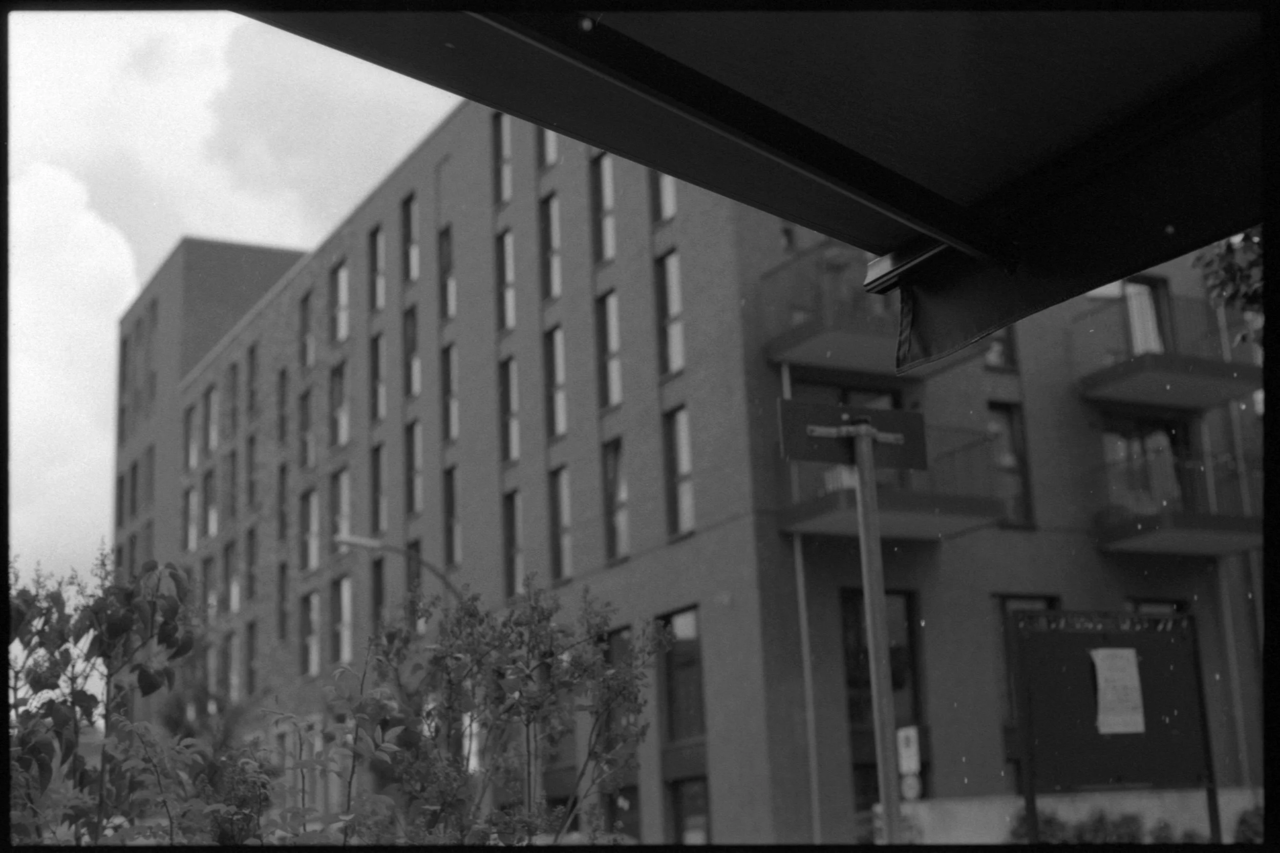 2026-06-11_Motel a Miio - Kaffeerei_F5 Delta400_34.jpg