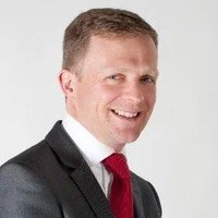 Head shot of Warren McCreery