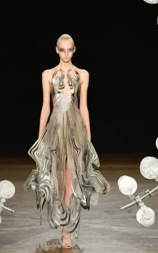 iris van herpen.webp