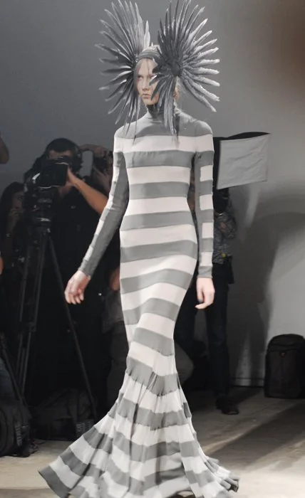 gareth-pugh-ss10-25.jpg