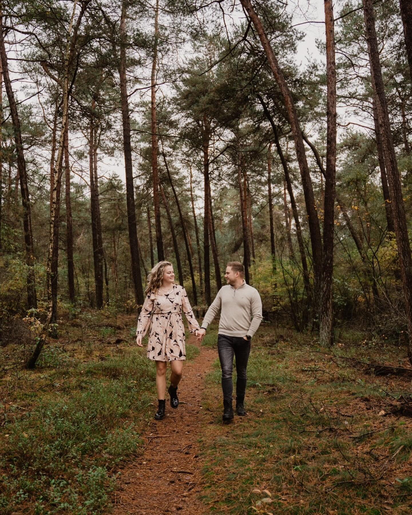 JA!

Met veel voorbereidingen gingen we deze super leuke verloving shoot in, wat was ze verrast, en ze zei JA!🥰 

Zo leuk om dit speciale moment van mijn vrienden vast te mogen leggen, wat een eer🤍

Op naar jullie grote dag✨🤍

&bull;
&bull;
#celia