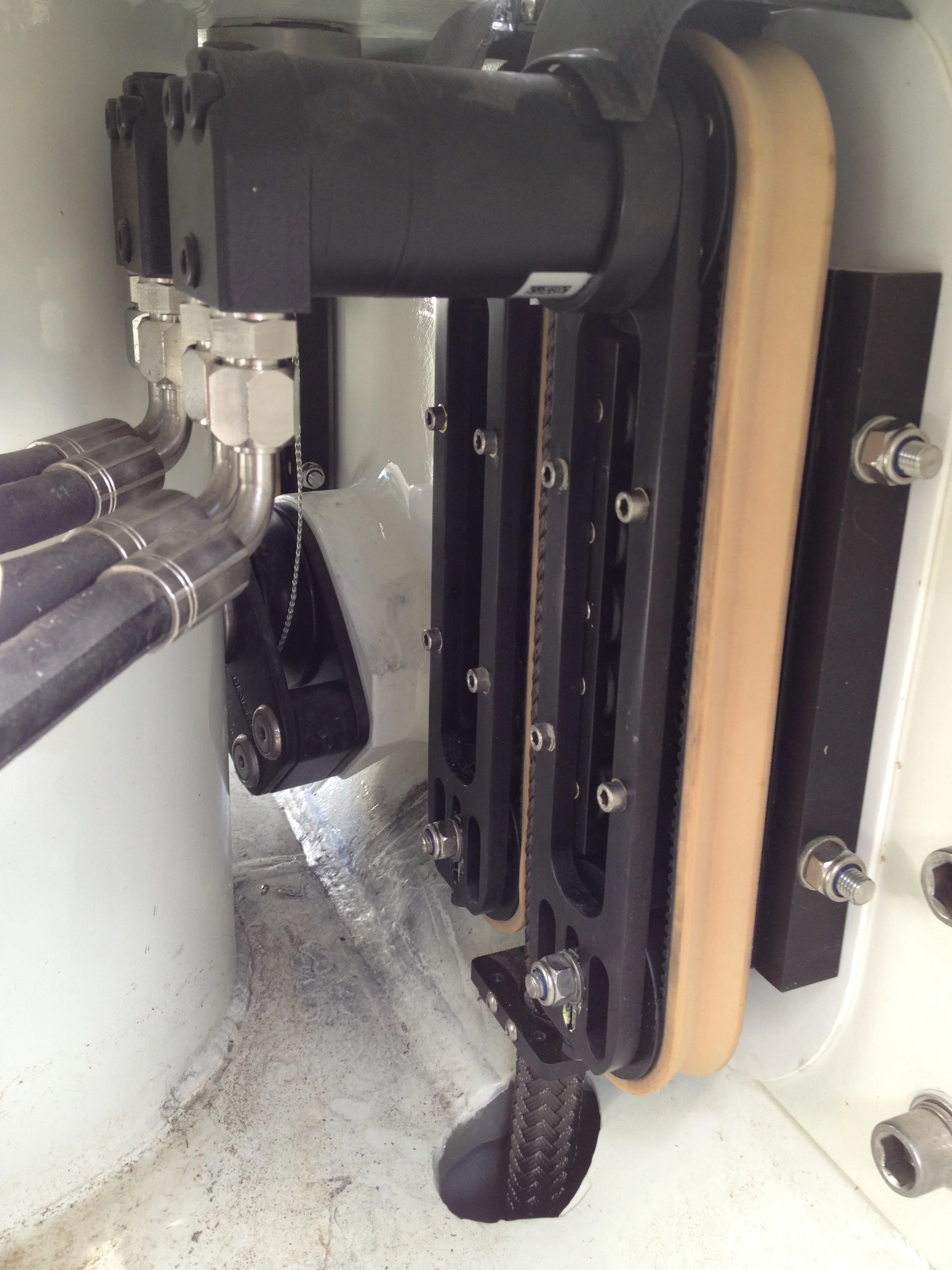 tensioner mainsheet PT 01.JPG