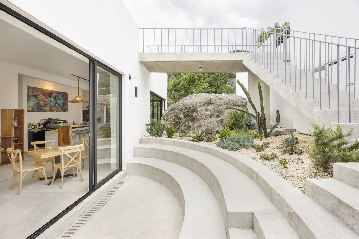 Aviva Hotel - Nandinee Phookan Architects | Lago de Atitlán