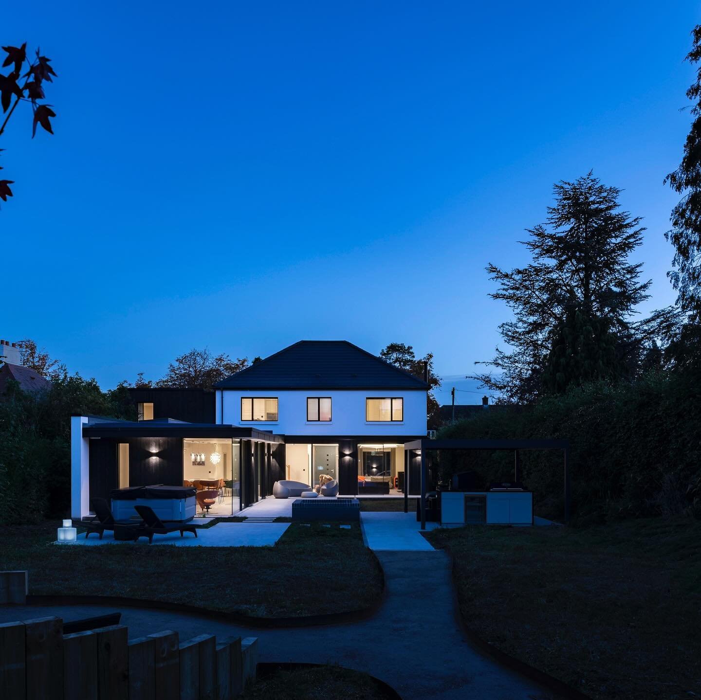 THE PAVILION | TOTAL HOME REFURBISHMENT &amp; EXTENSIONS

Brightman Clarke Architects specialising in luxury new builds homes and bespoke modern extensions.

WE DON&rsquo;T DESIGN HOUSES. TOGETHER, WE CREATE HOMES

#BrightmanClarkeArchitects #archite