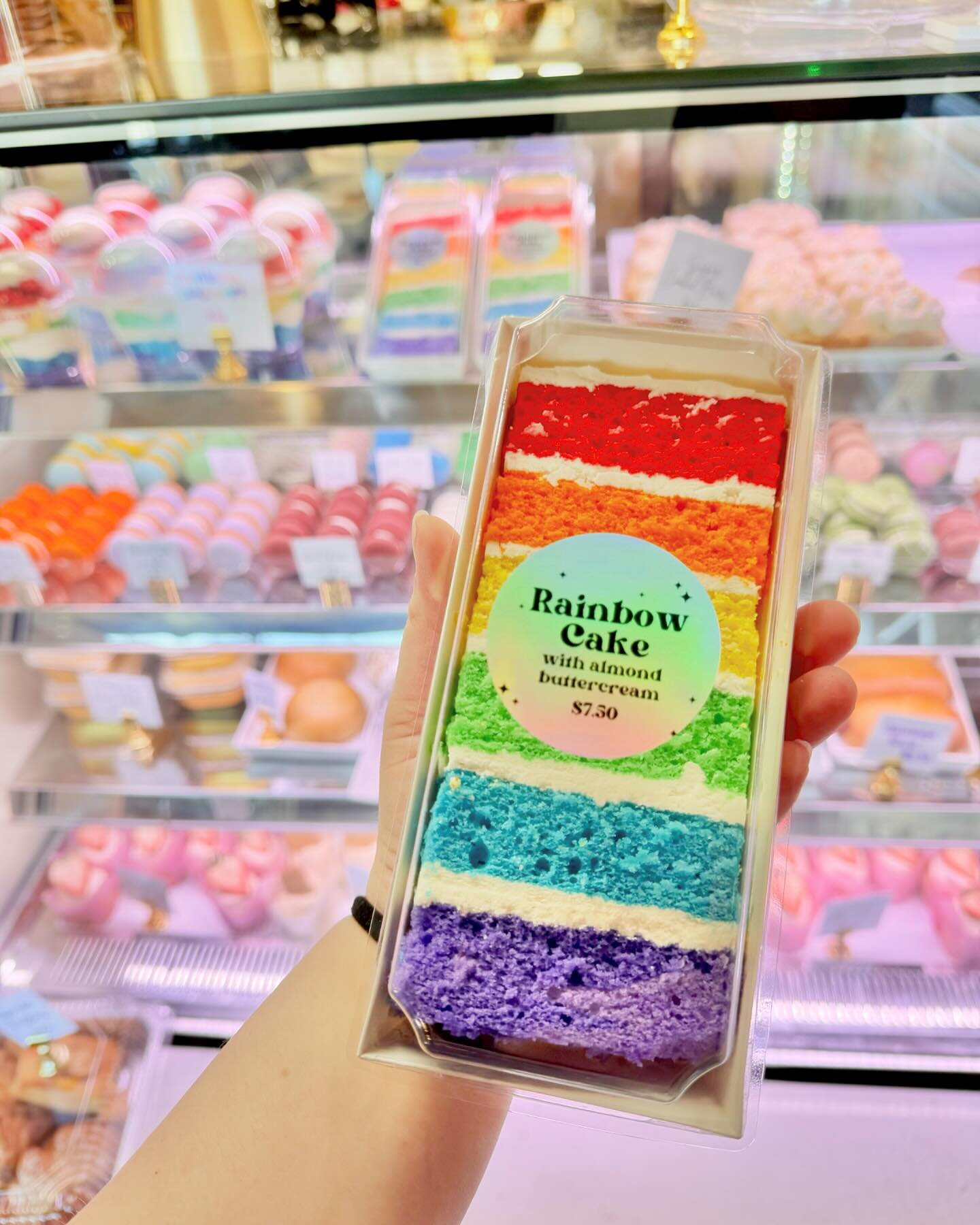 Rainbow cake slices just hit the shelf! The sun is out and cases are fully stocked so come in for a sweet treat and say hello 🫶