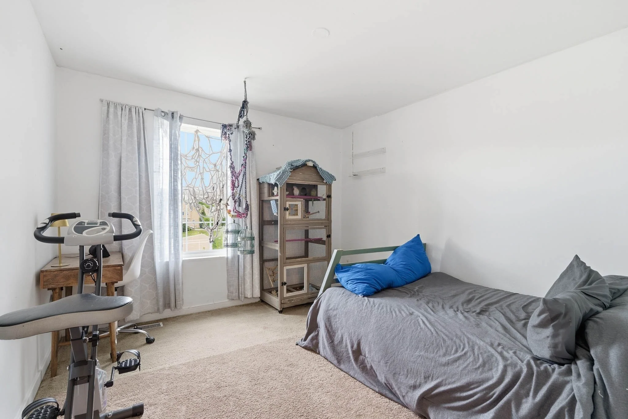 -9850 Mannhiem Ln Waldorf MD201-.jpg