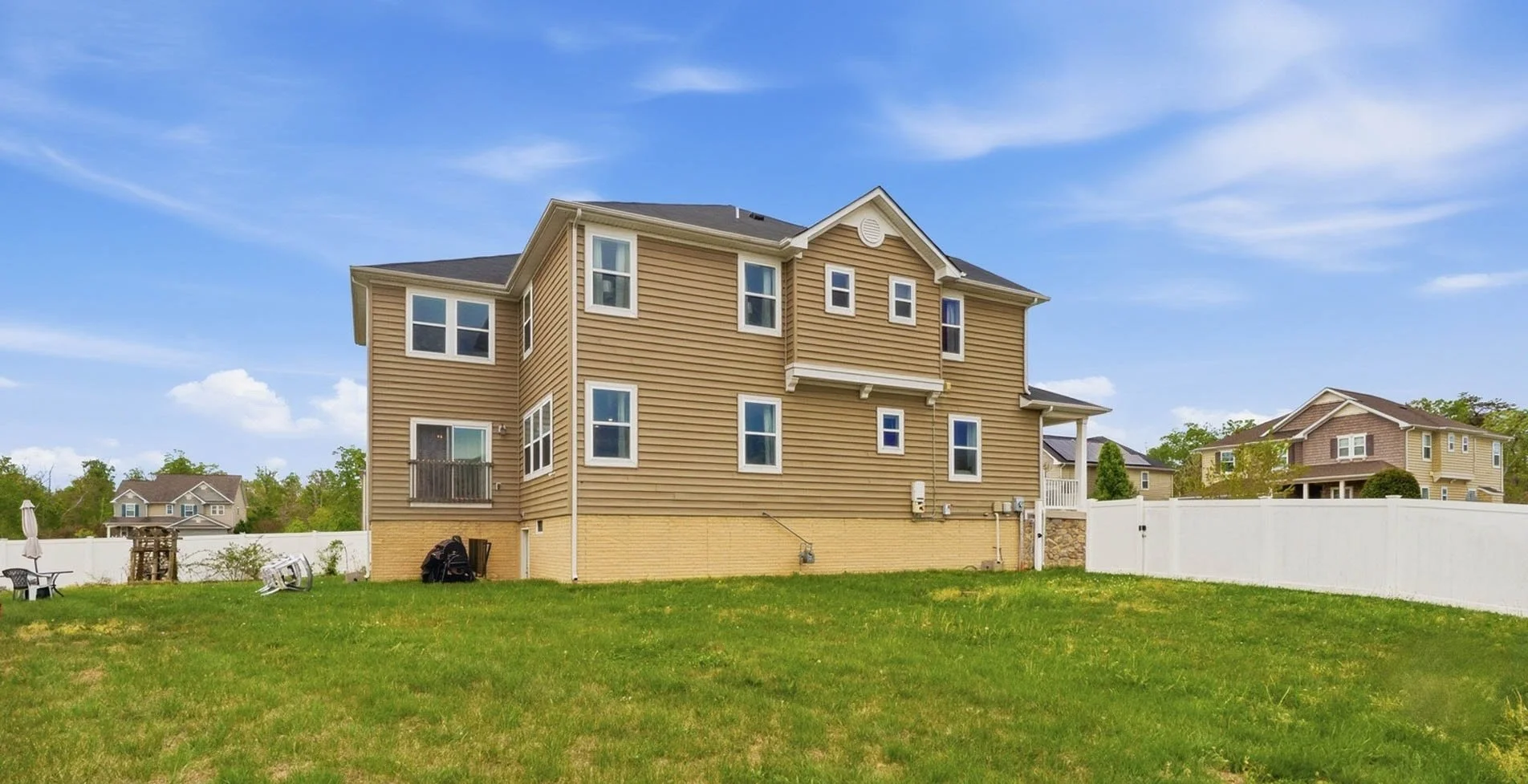 -9850 Mannhiem Ln Waldorf MD276-.jpg