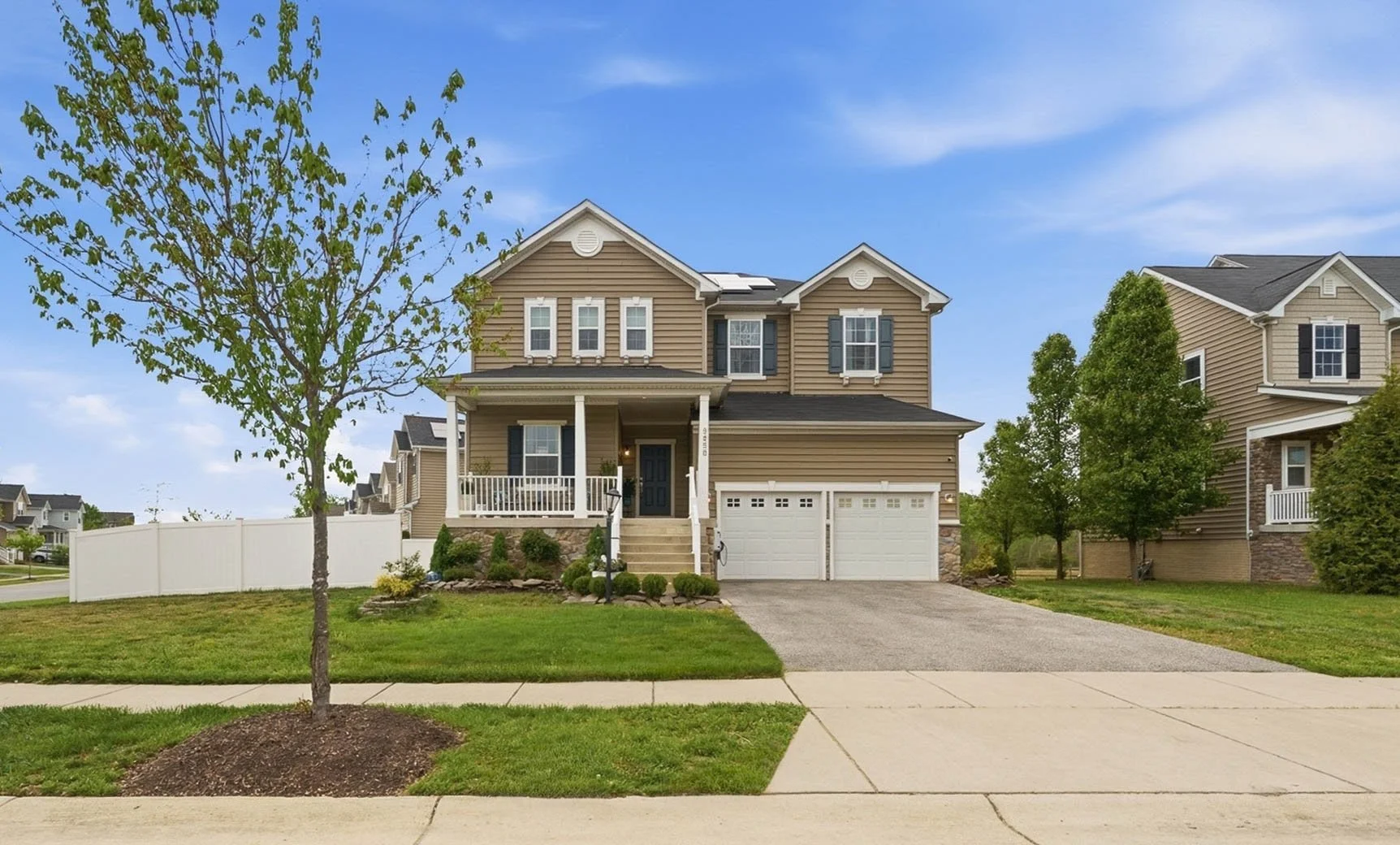 -9850 Mannhiem Ln Waldorf MD261-.jpg