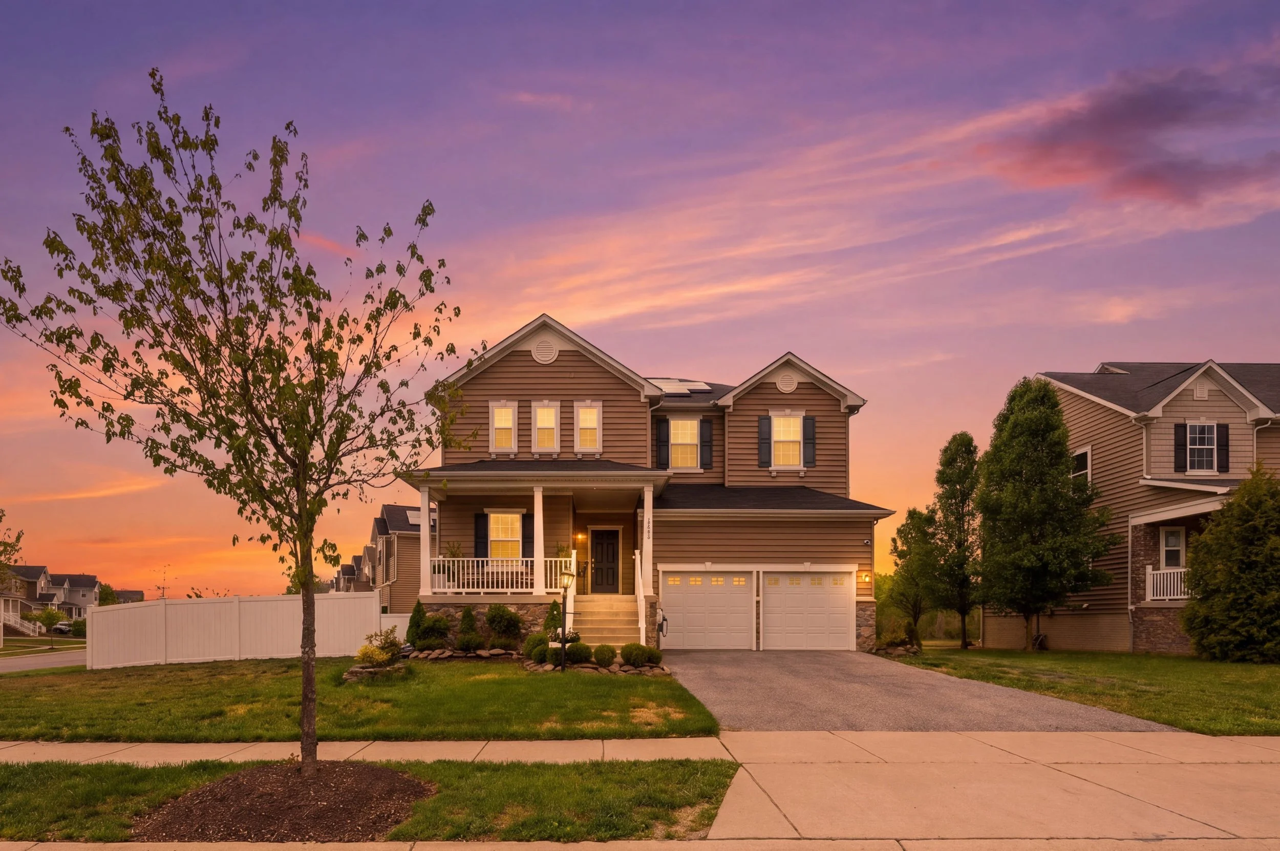 -9850 Mannhiem Ln Waldorf MD261-_twilight_30f1a2d0.jpg
