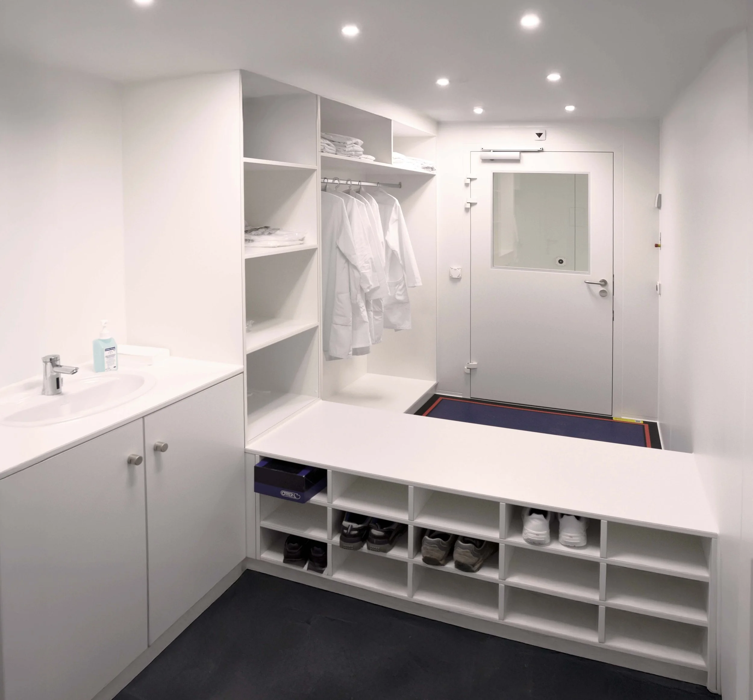 Entrance p12 edit 2 Kopie.jpg