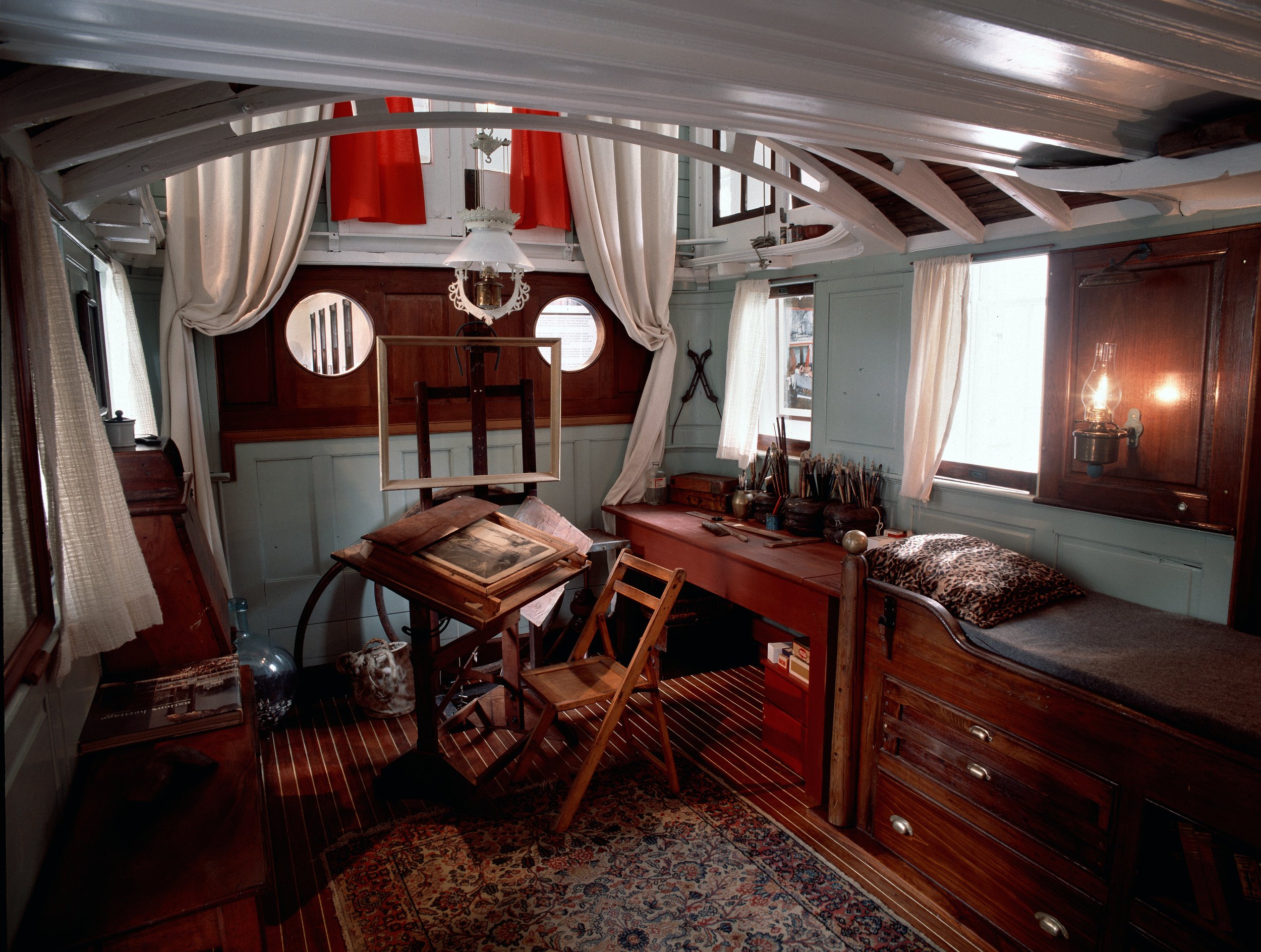 The-Noble-Maritime-Collection-Interior-of-the-houseboat-studio-of-John-A-Noble-Photo-by-Michael-Falco.jpg
