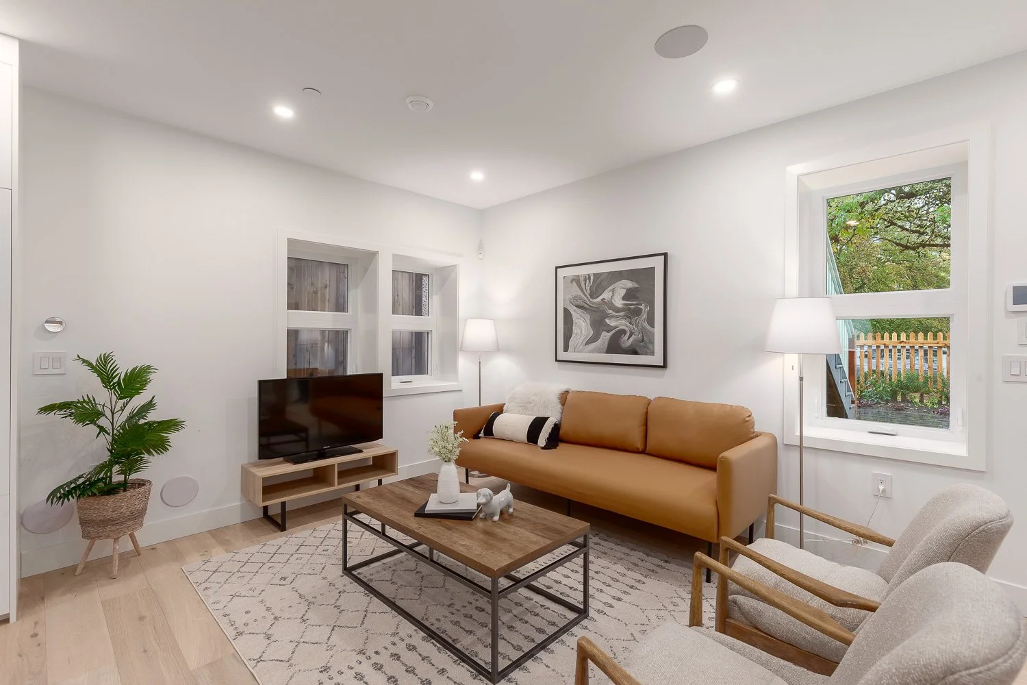 1342-East-11th-Avenue-Web-03.jpg