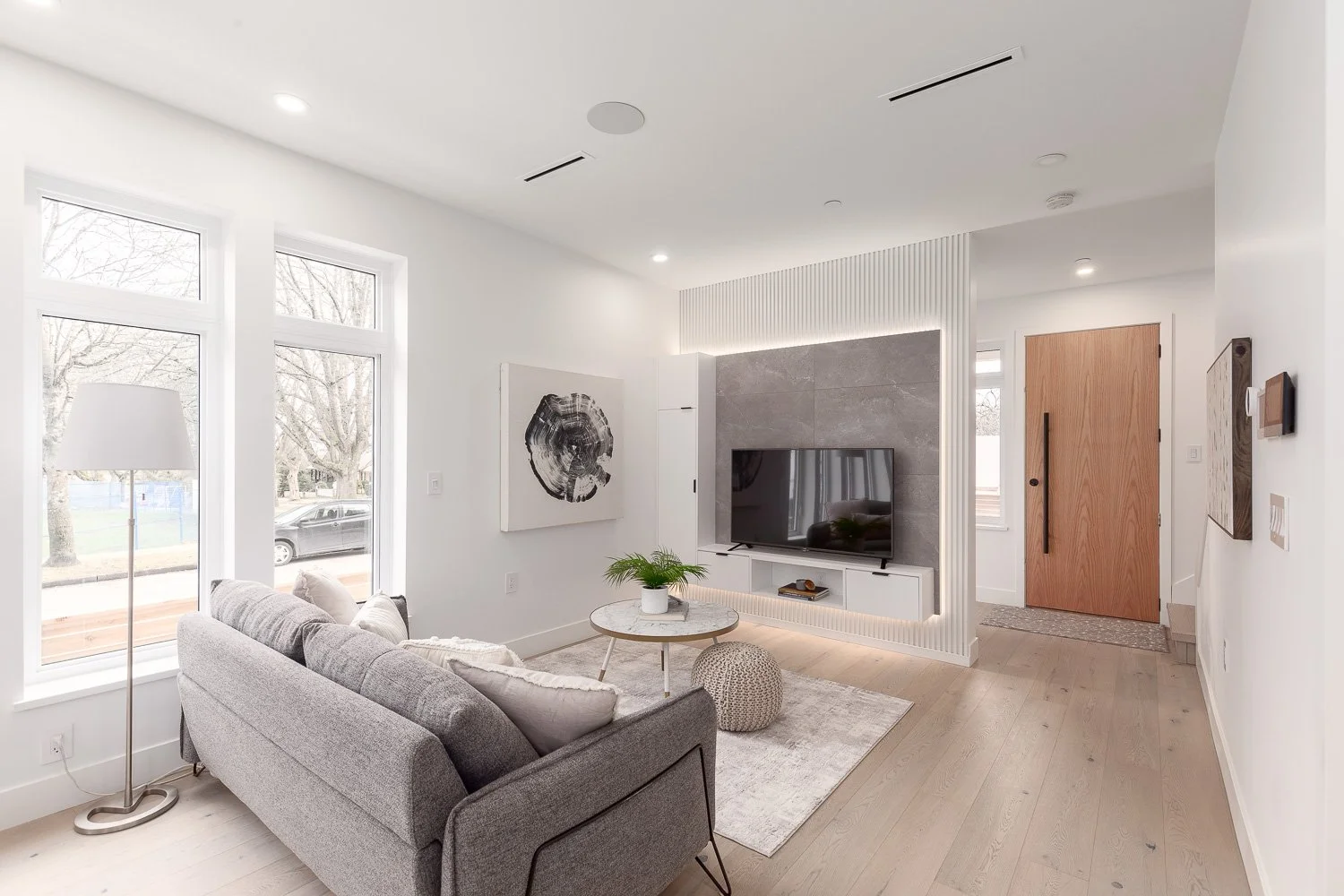2195-East- 3rd-Avenue-Web-06.jpg