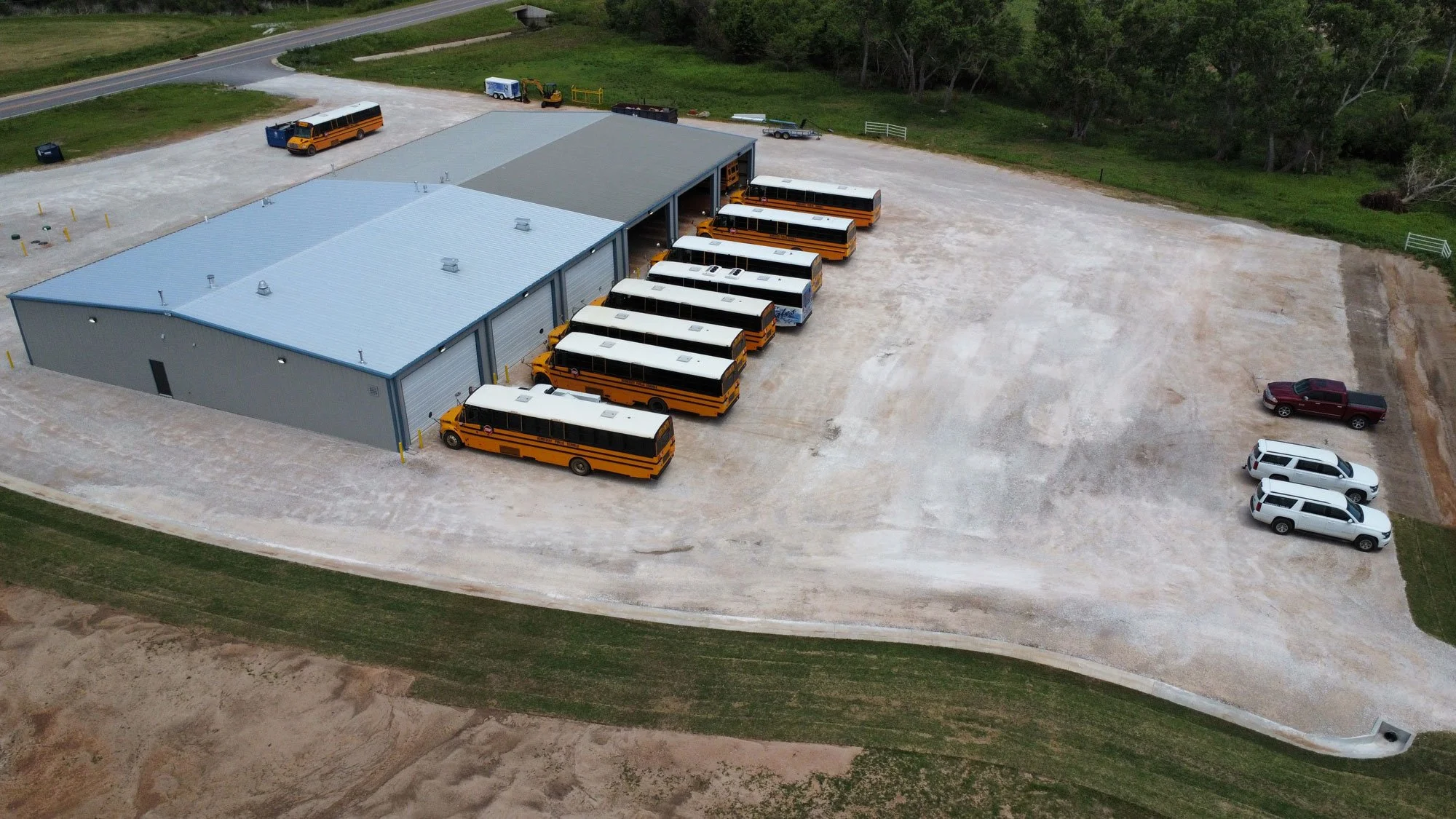 Hennessey-Public-Schools-Bus-Barnby-Firebrand-Construction02.JPG