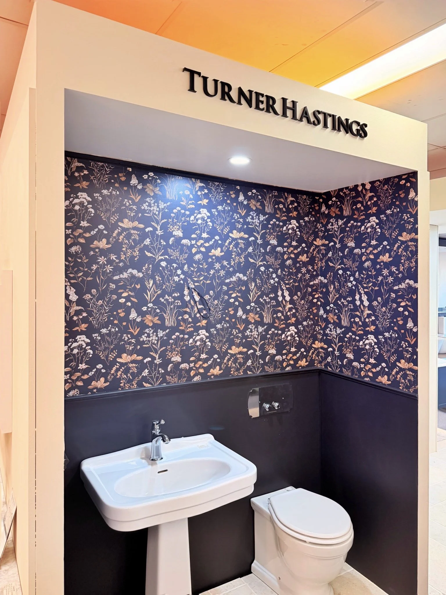 Showroom signage that elevates the whole display. ✨
We installed the signage for @turnerhastings_  across multiple display bays at @sanninebathrooms  classic acrylic lettering that frames each space with polish and precision.

#tvisualconcepts #turne