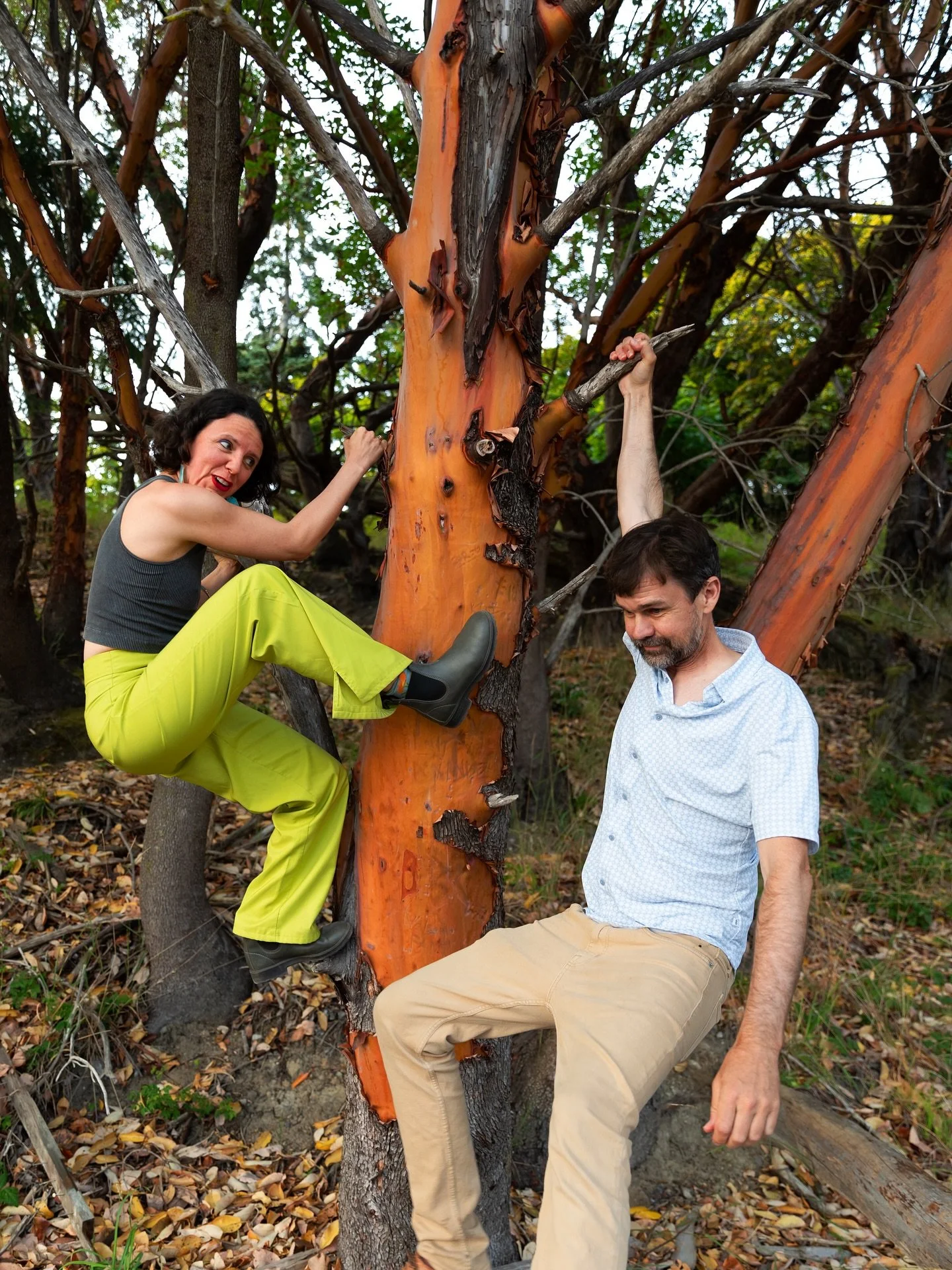 Let&rsquo;s hang out! Colorado + Arizona we&rsquo;re comin&rsquo; for ya ⬇️ Grab tickets, tell a mountain friend. Thank you, loves! 

FALL TOUR:

11.19 Boulder, CO @etown_radio 🗻
11.20 Fort Collins, CO @armoryfoco 🗻
11.21 Denver, CO @swallowhillmus