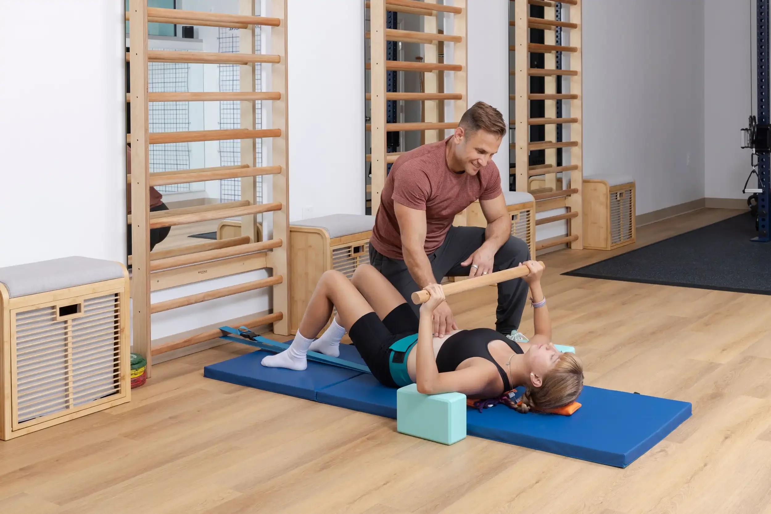 PSA for those with Lumbar Scoliosis: Stop Tucking your Tailbones