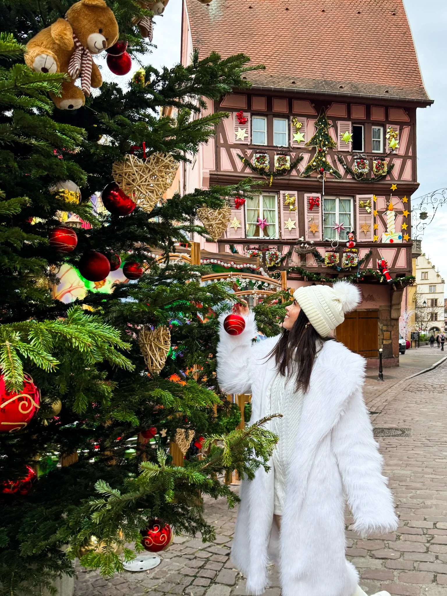 What to Know Before Visiting European Christmas Markets