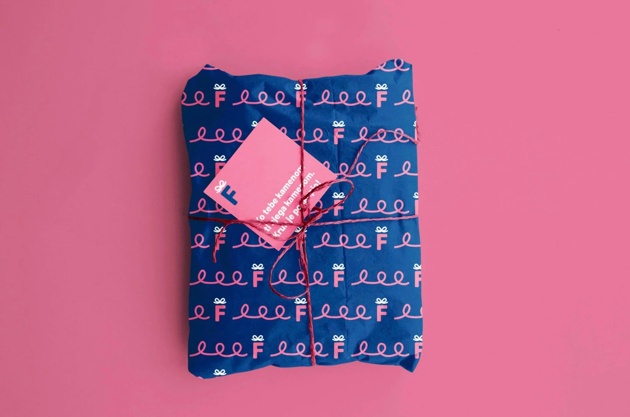 fjok+gift+box+vodice+mockup+disegnat.jpg