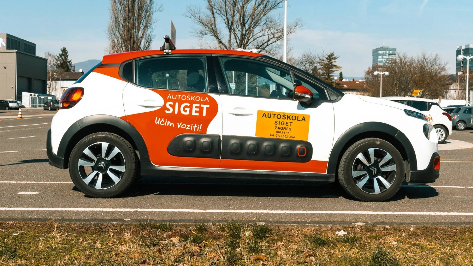web-disegnat-siget-vehicles2.jpg