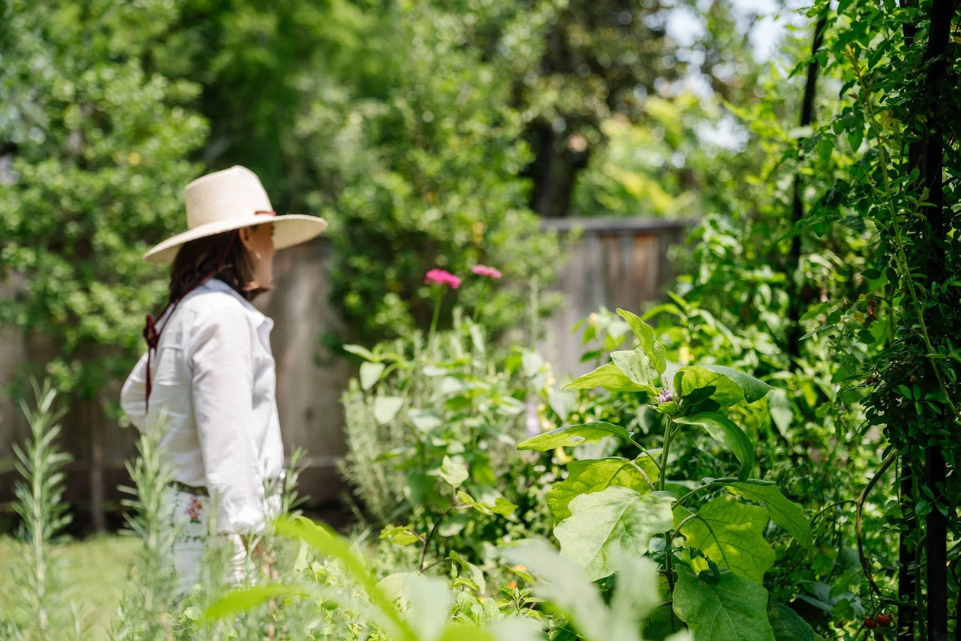 garden-girls-houston-texas-portfolio-smithdale-estates-03.jpg