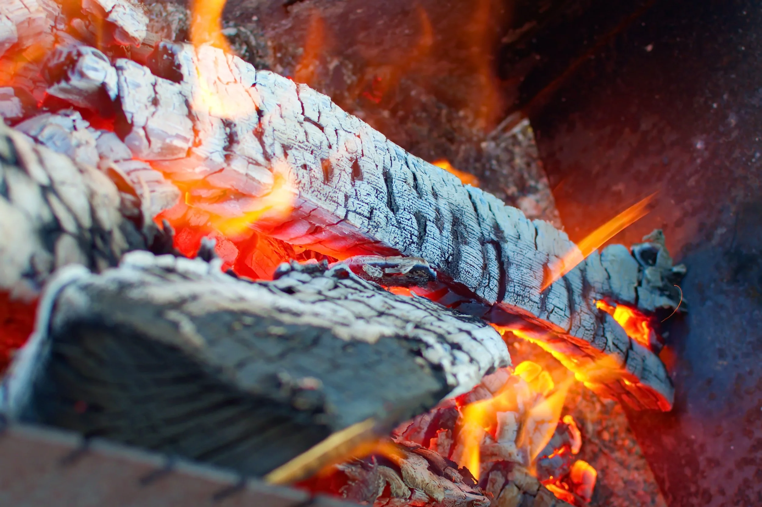 Gidgee & Ironbark Charcoal we Supply