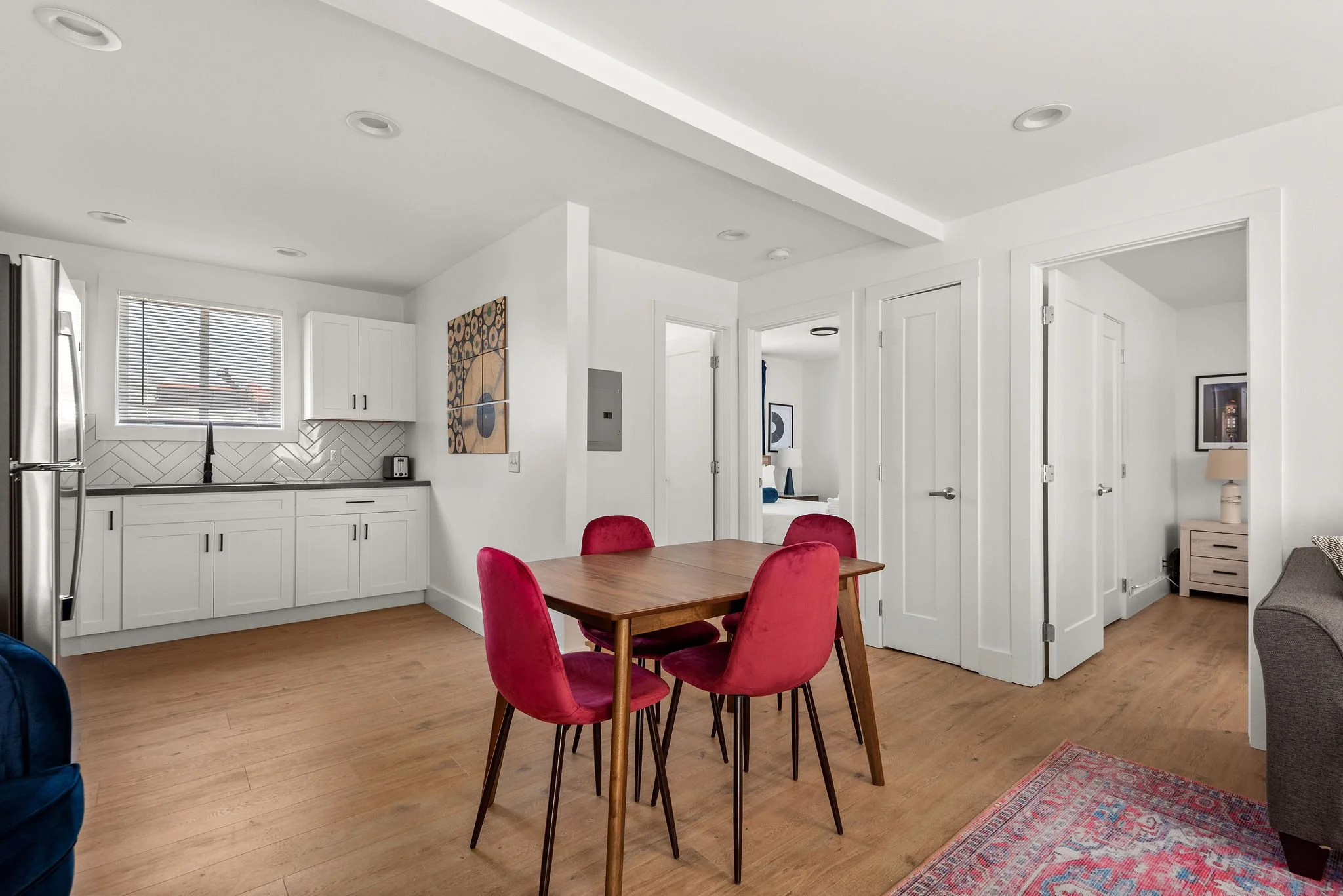 2102_Clifton_Ave_3_int_08.jpg