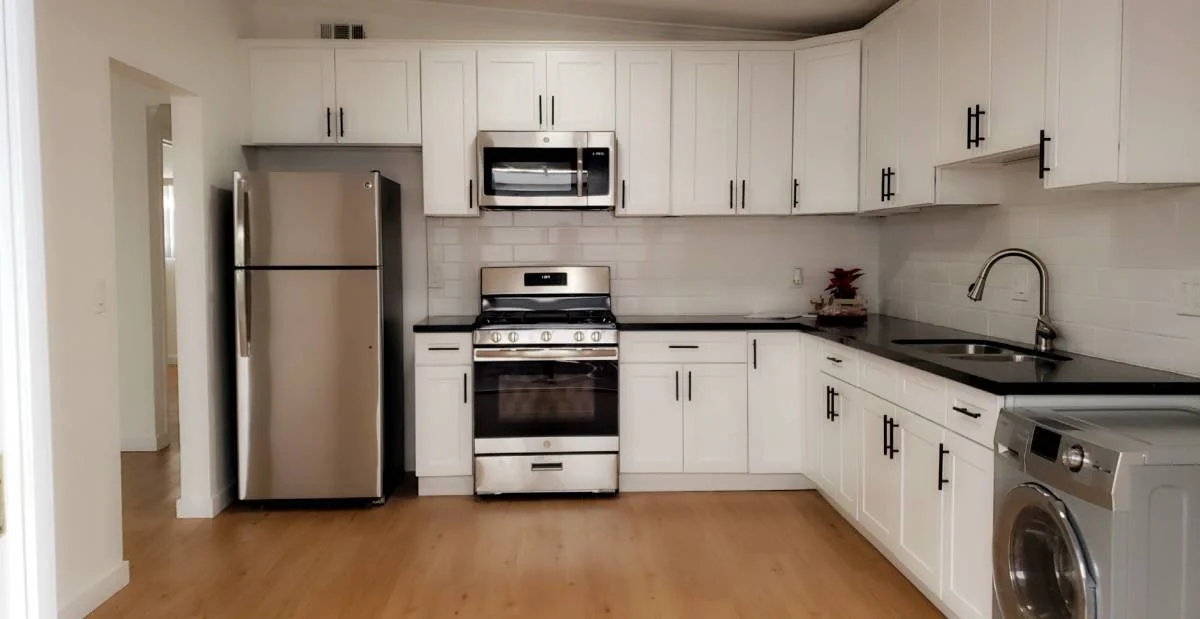 700 20th st unit C (1).jpg