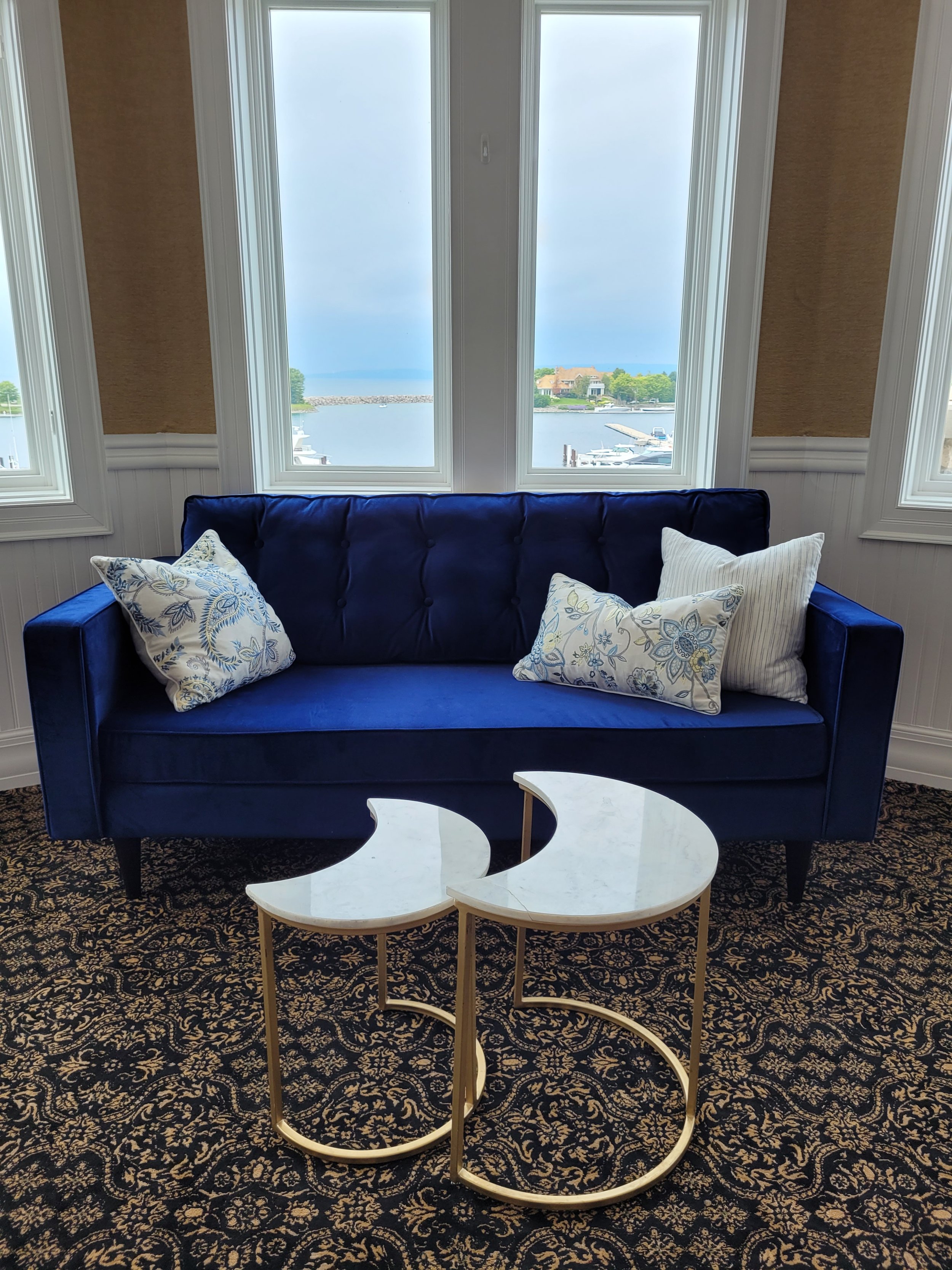Navy Velvet Sofa
$200