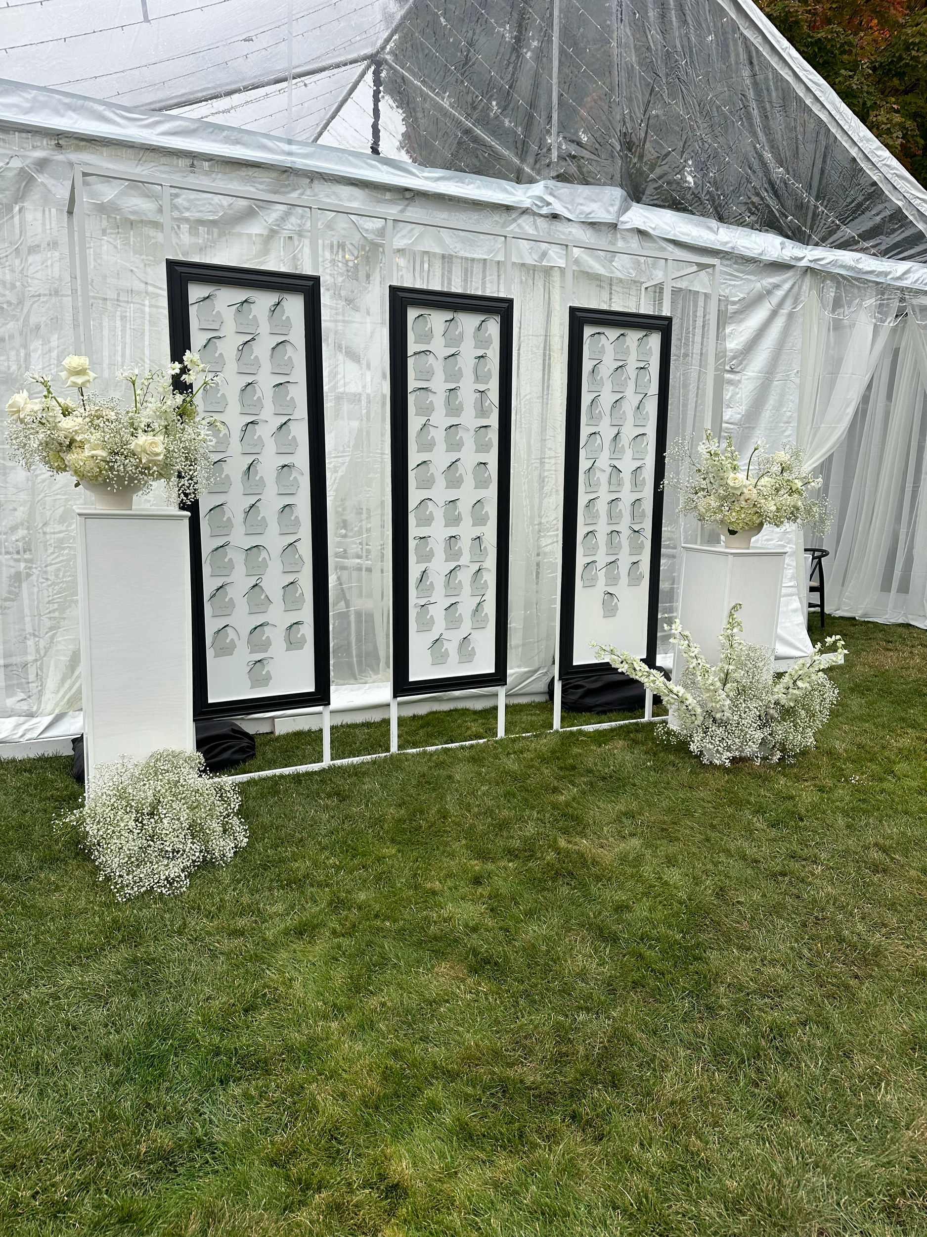 3-Panel Escort Wall (Custom Colors Available)
