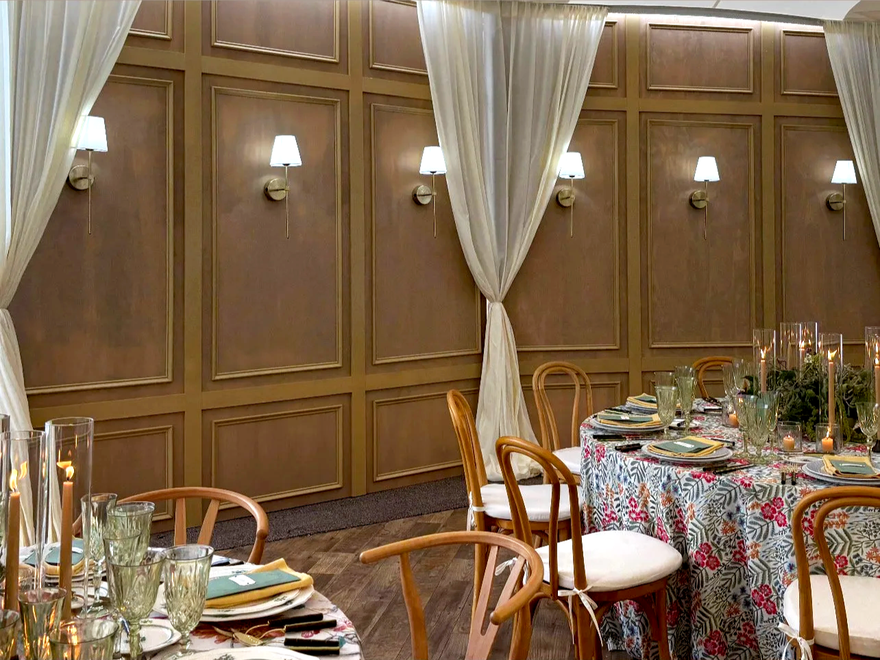 10' Backdrop/Sidewalls Sconce Lights