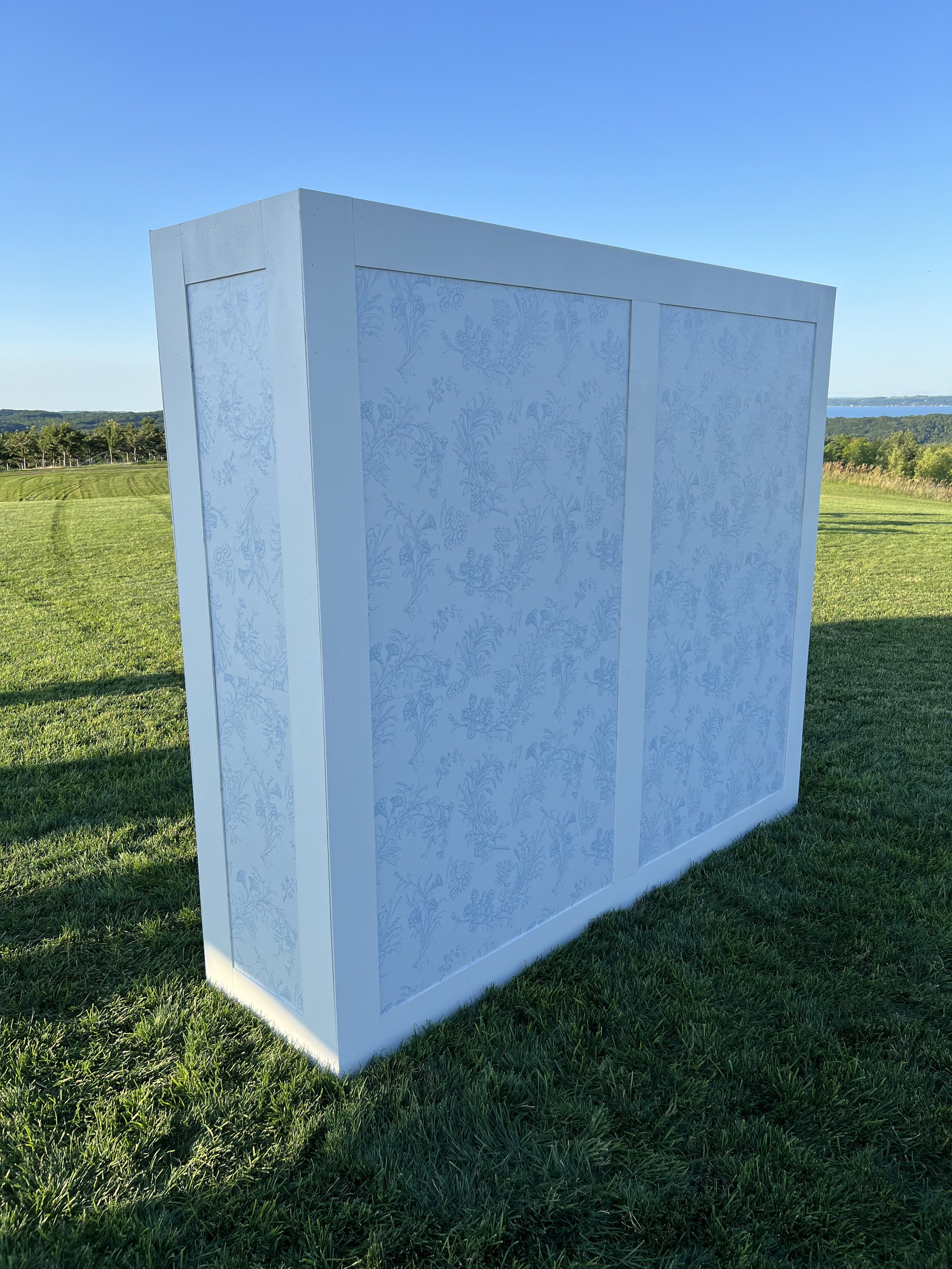 Escort Wall (Custom Colors Available)
$350
