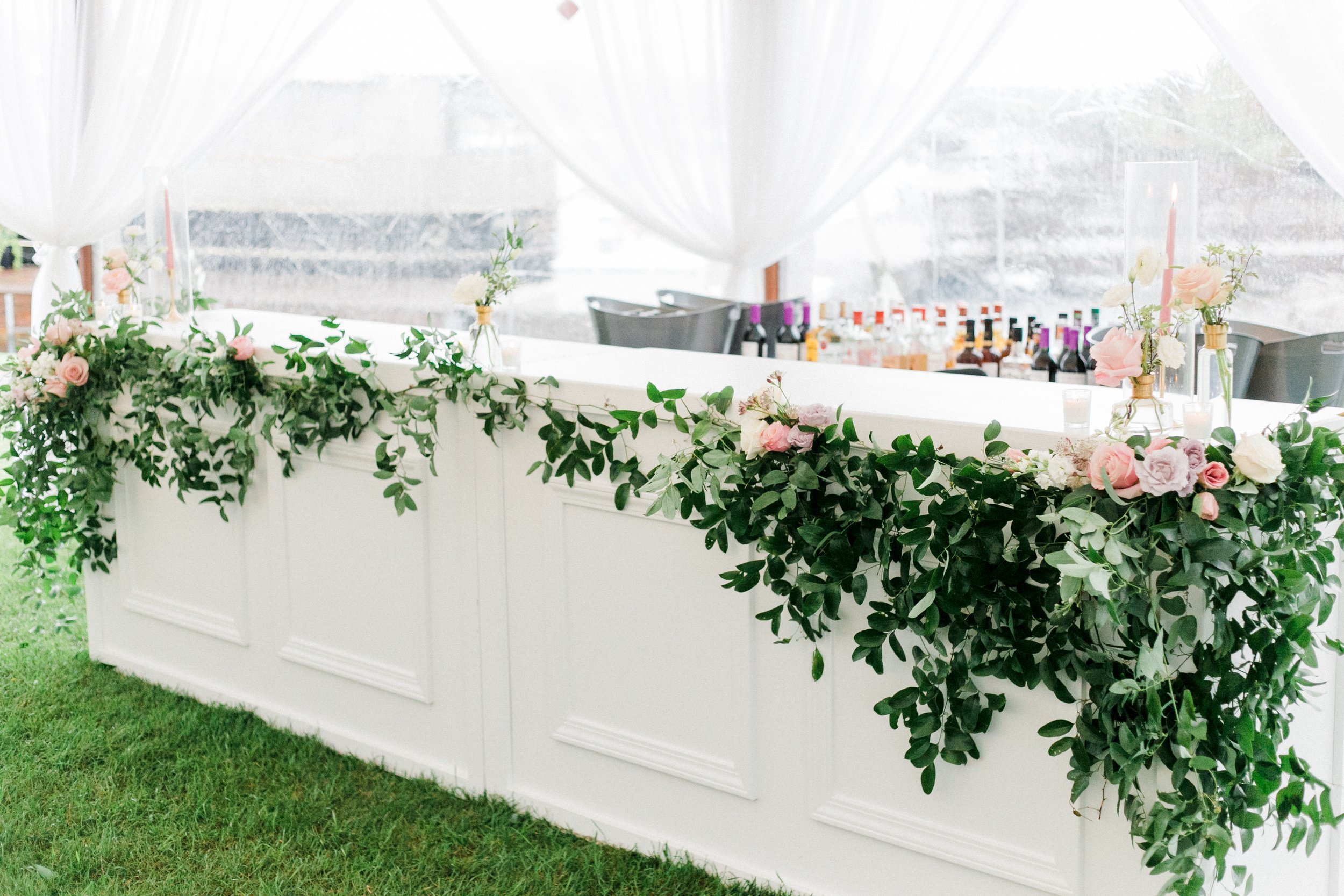 White Wood Bar 2' x 6'
$350