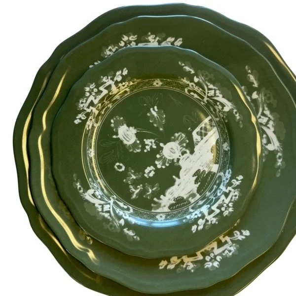 Ginori Green Collection
~ 12.5" Charger
~ 8" Salad