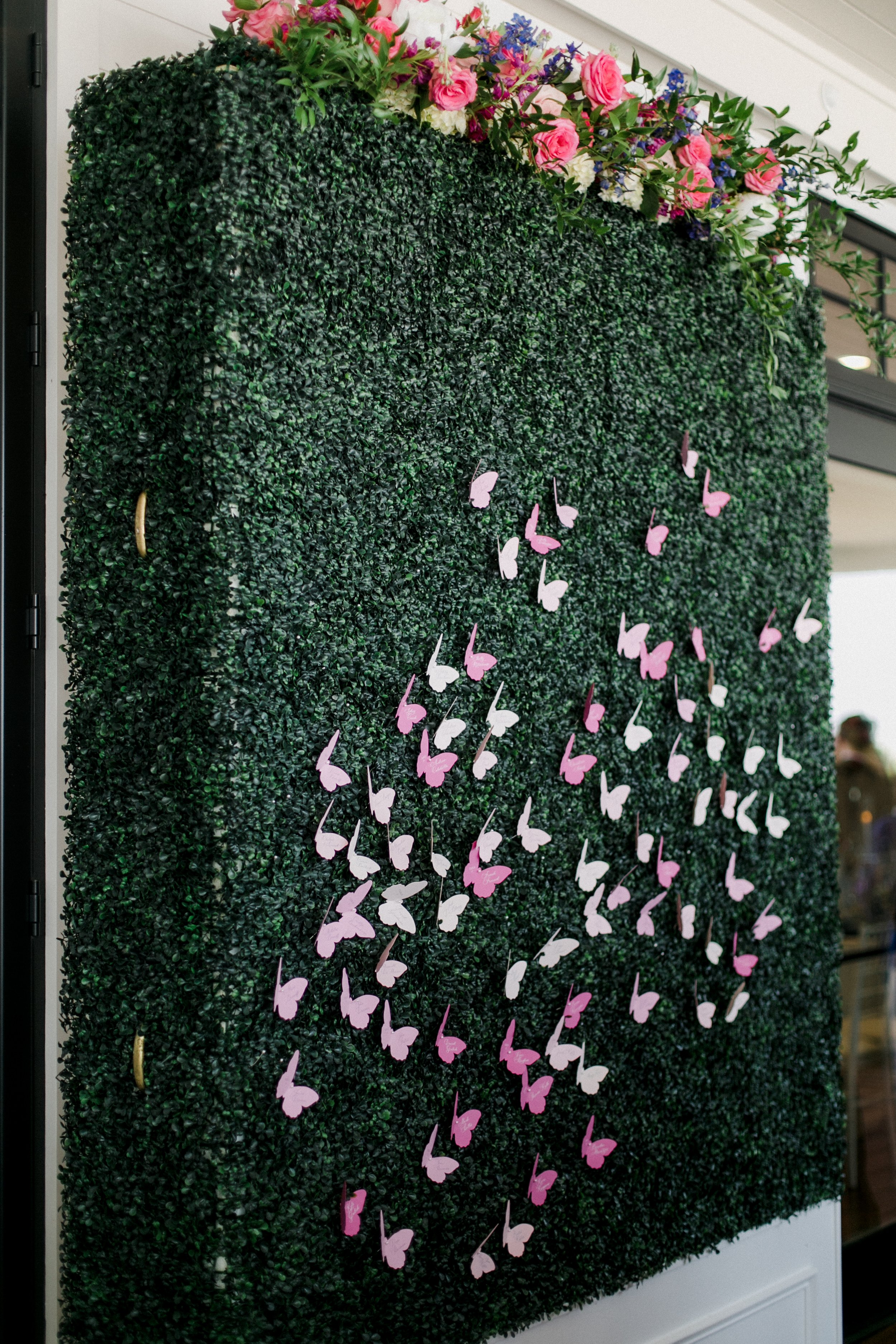Boxwood Wall
6ft wide
$350