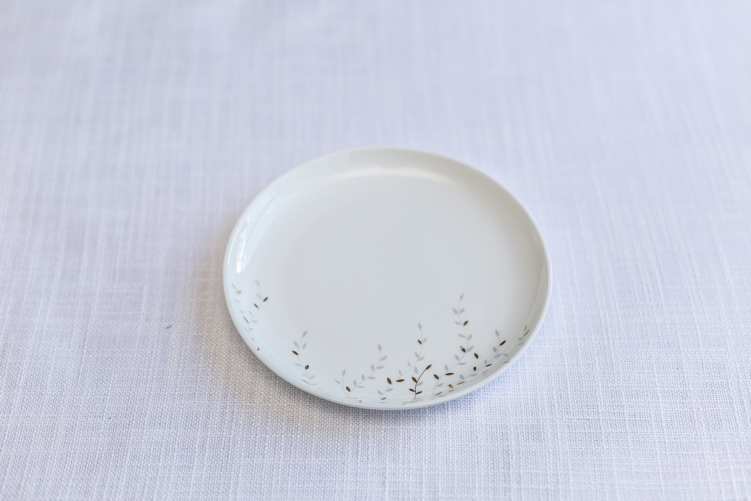 Leaf B&B Plate