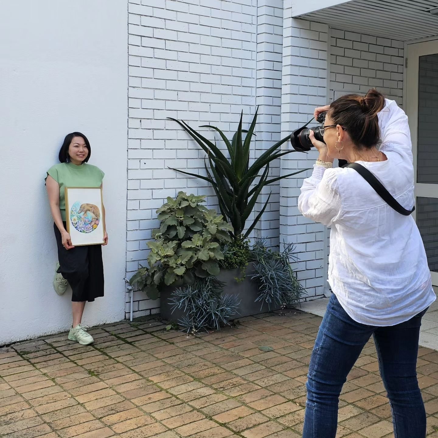 Photoshoot with @globalsisters! Can't wait to see the pictures 🤩 Thank you, Kylie, for capturing my two babies 👶🏻

#photoshooting #newprofliepic